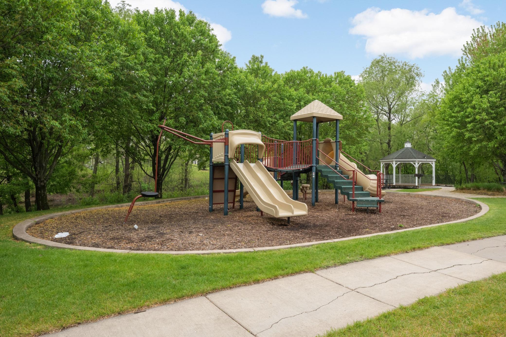 main property photo 19
