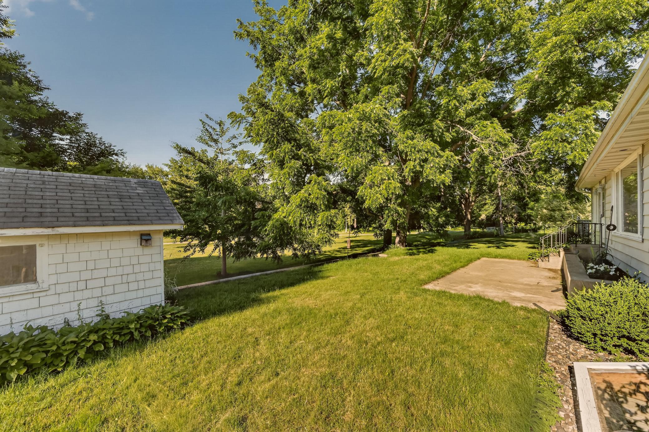 main property photo 33
