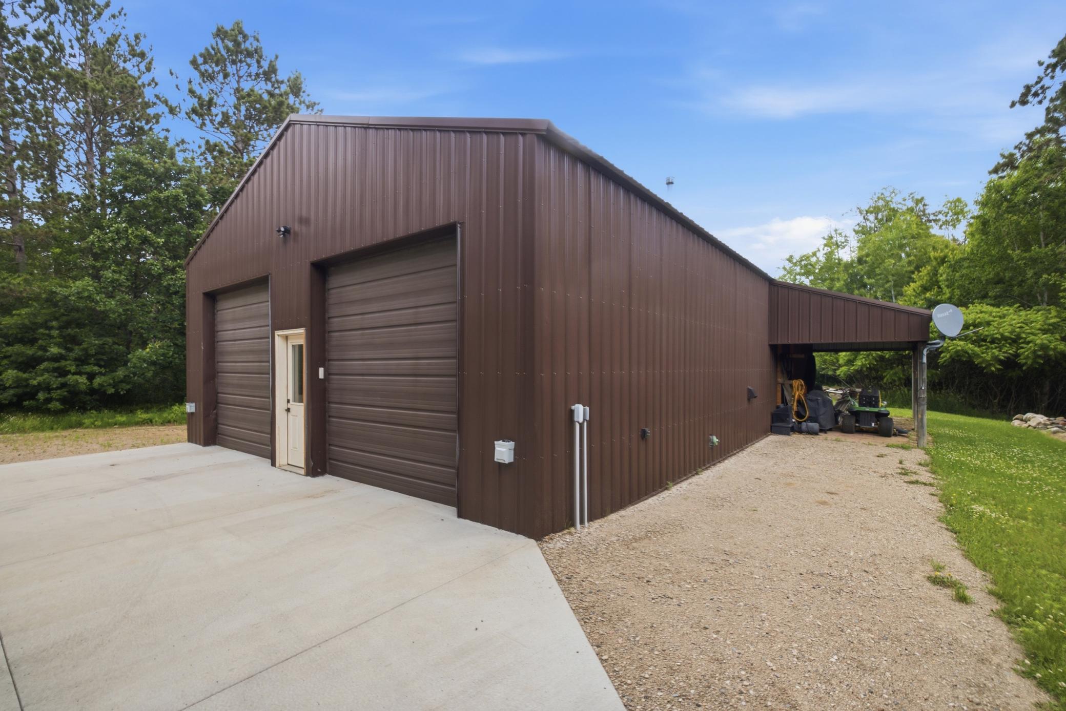 main property photo 51