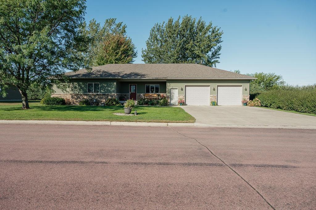main property photo 94