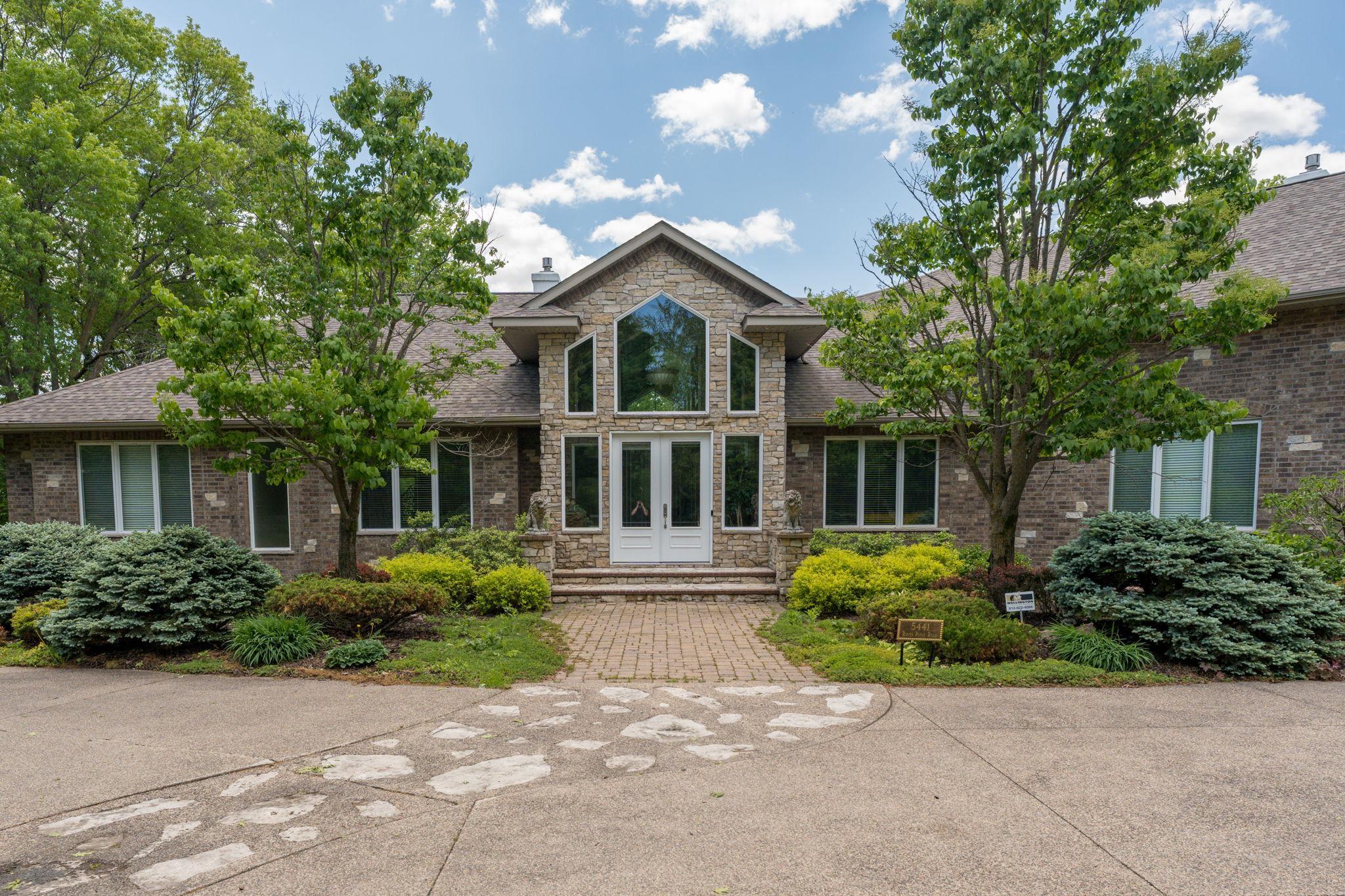 main property photo 13