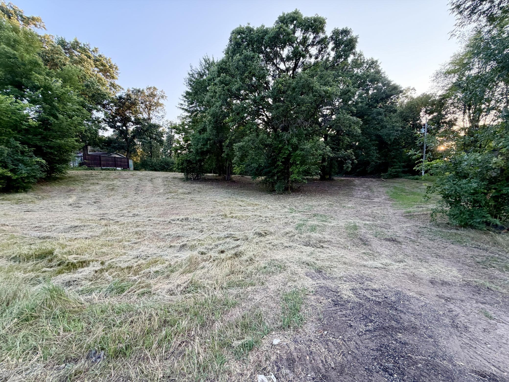 main property photo 14