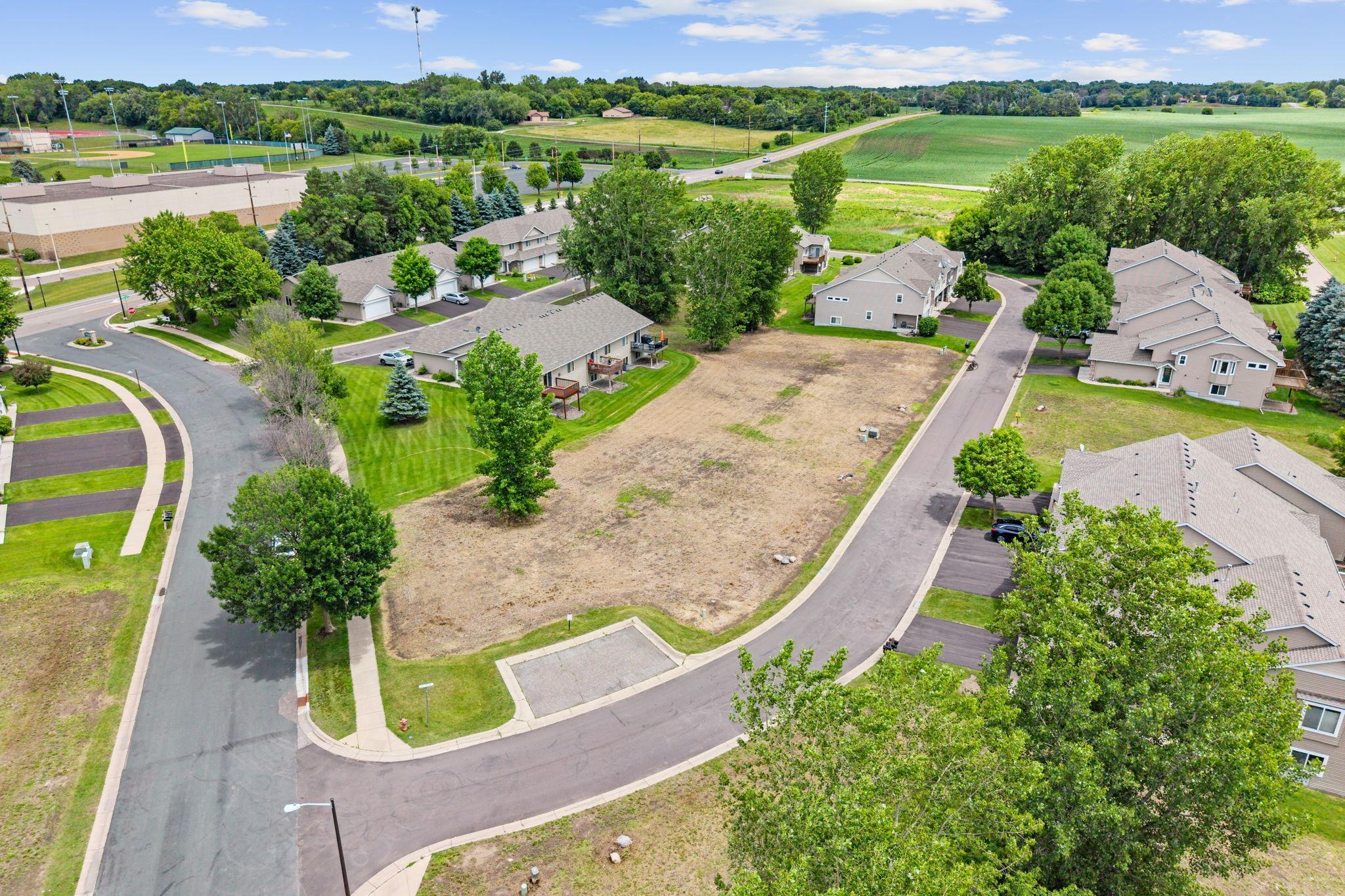main property photo 17