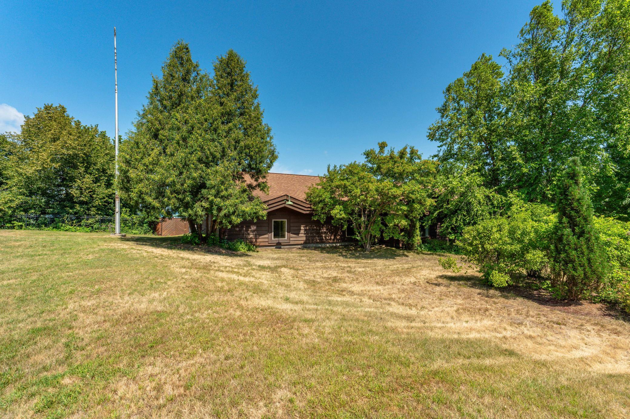 main property photo 22