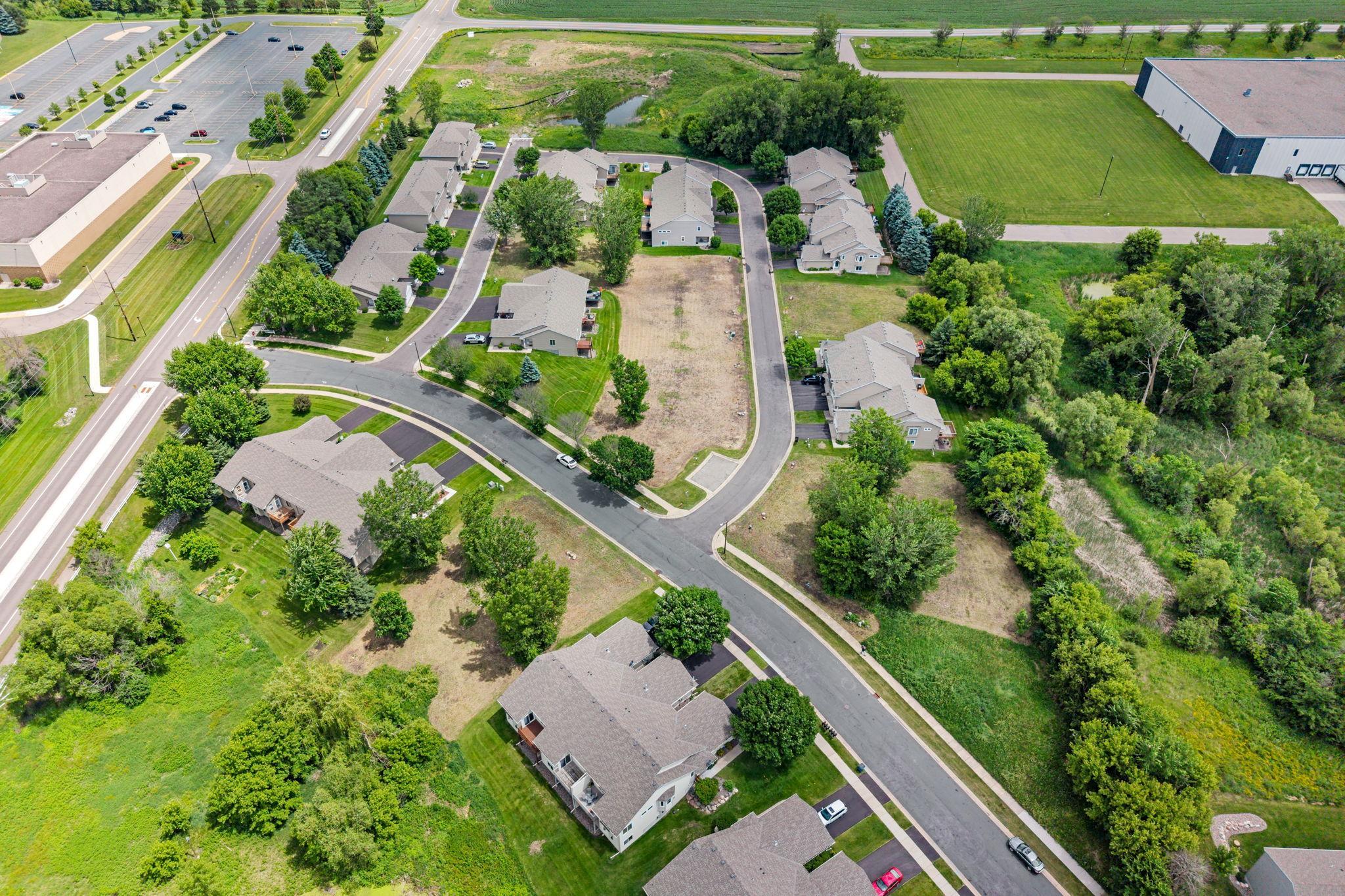 main property photo 16