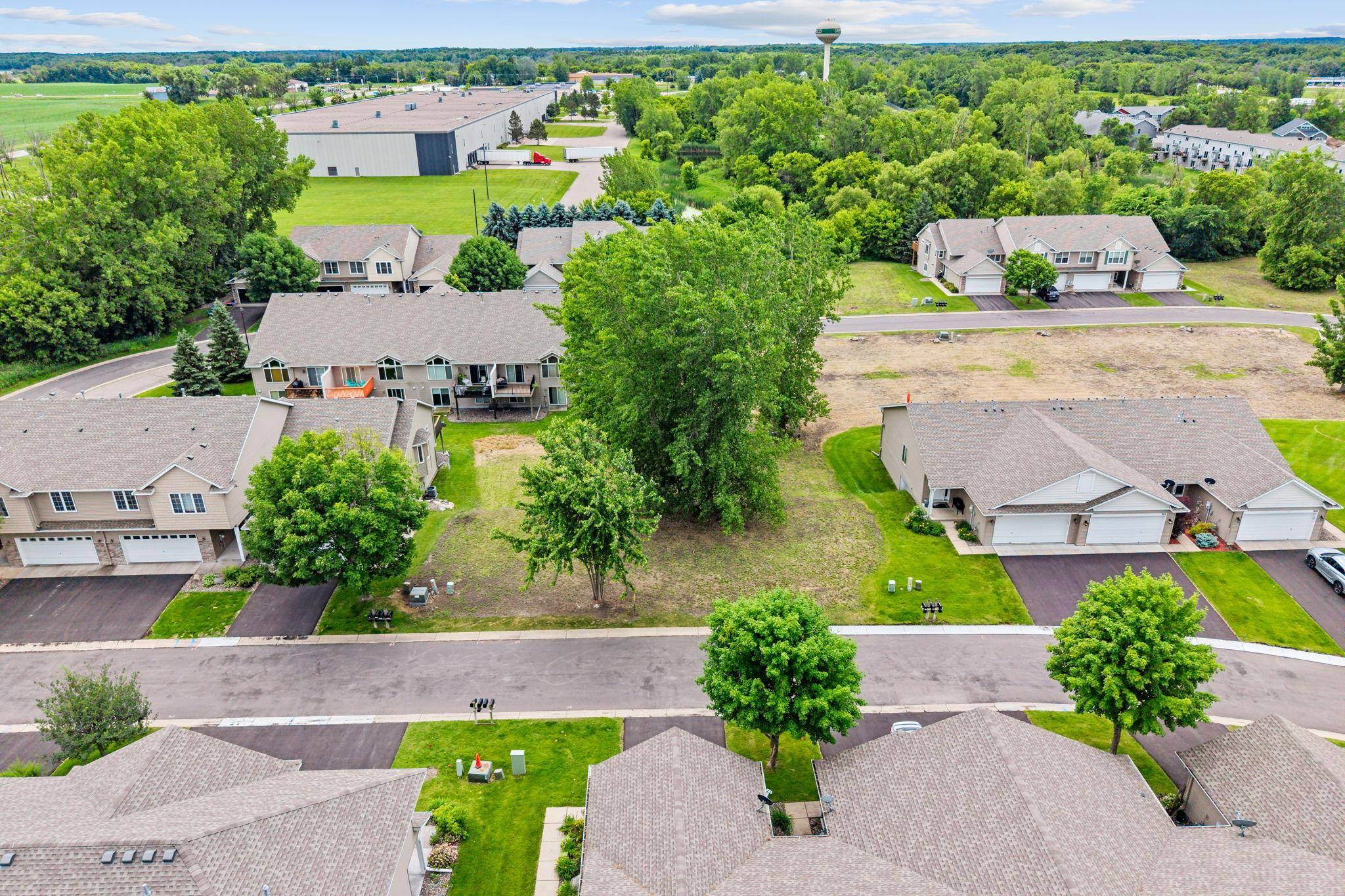 main property photo 13