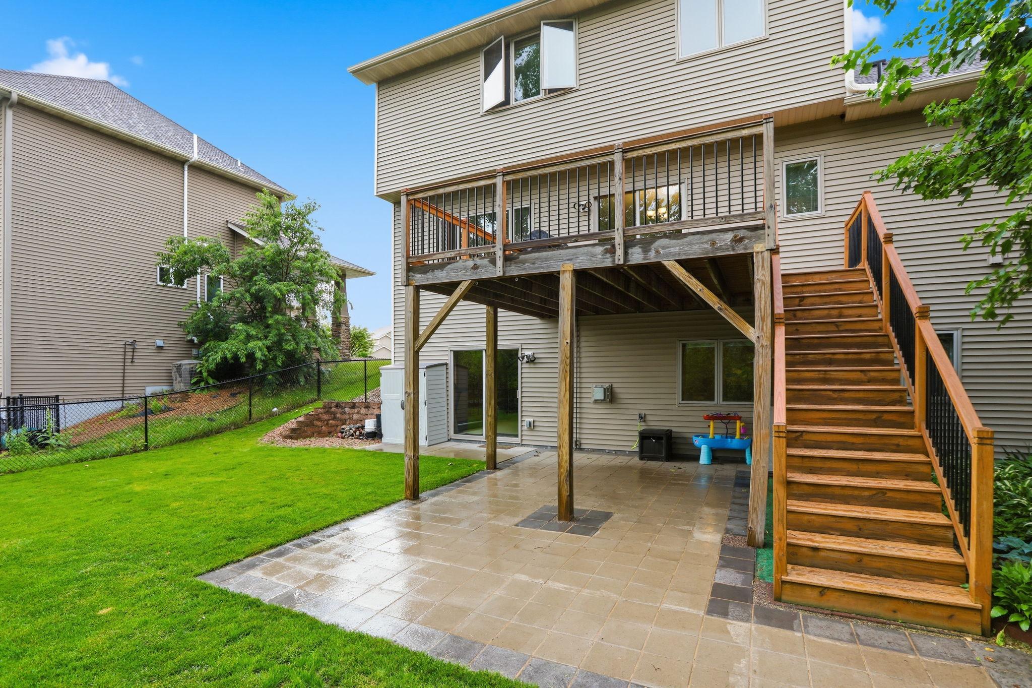 main property photo 30
