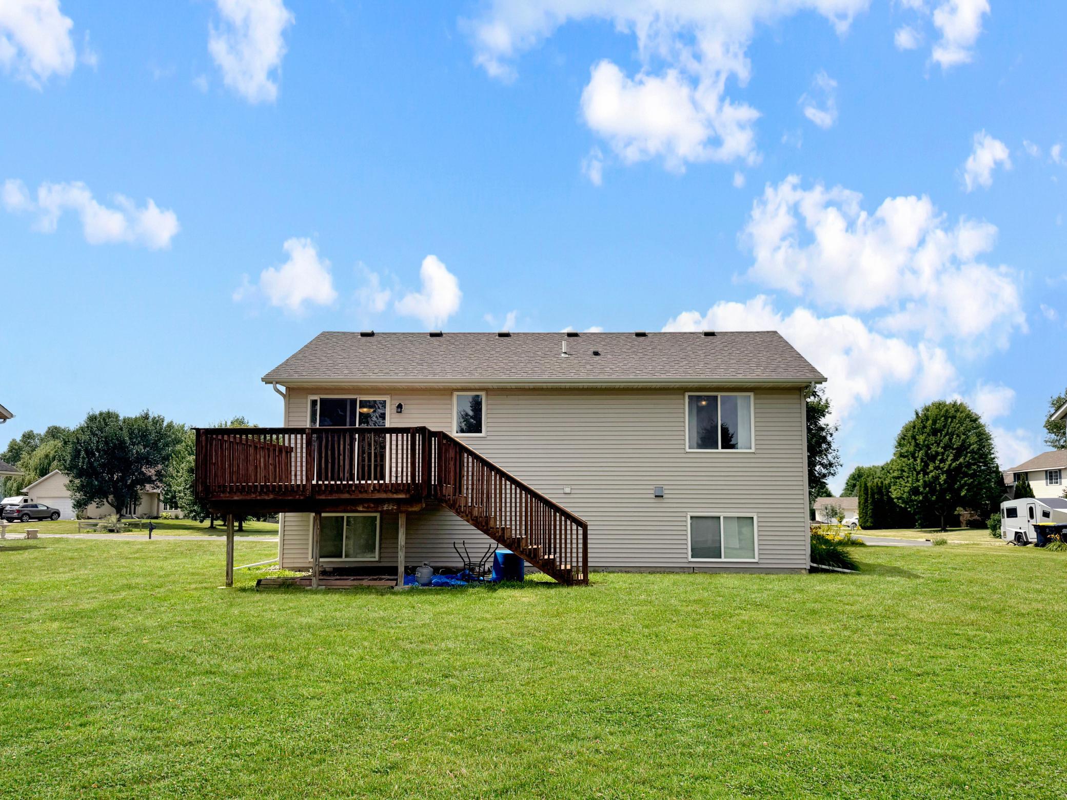main property photo 19