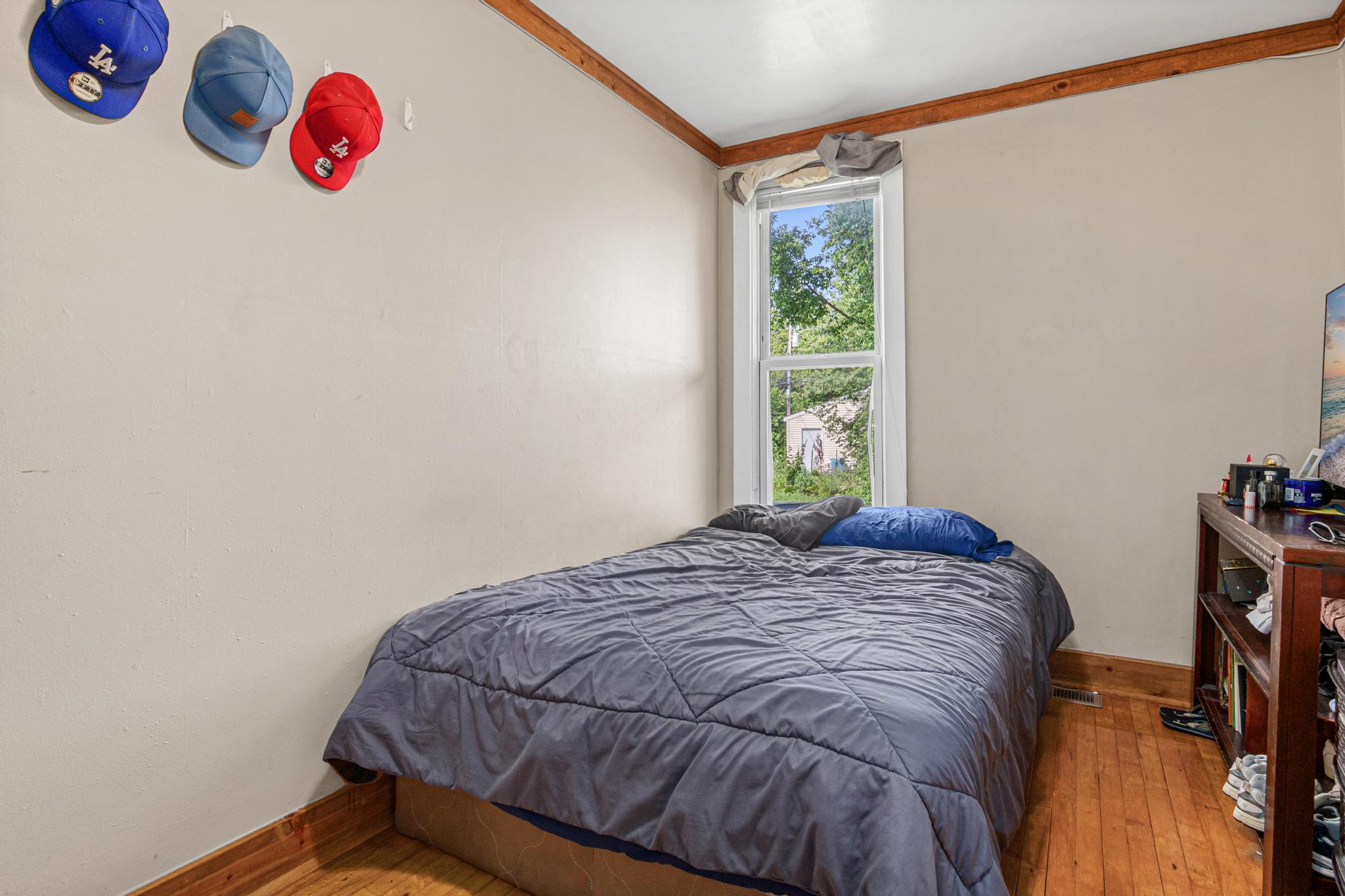 main property photo 25