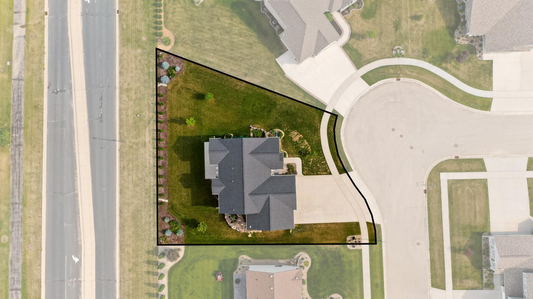 main property photo 46