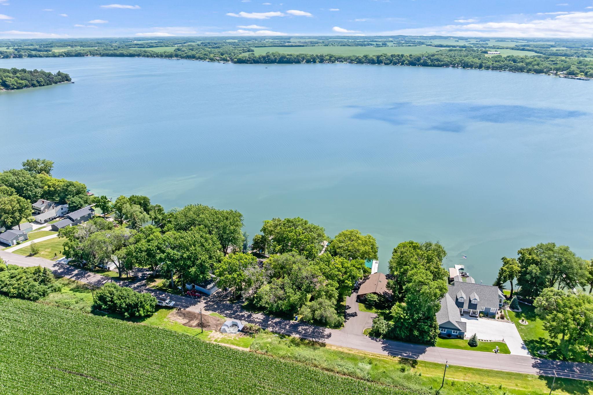 main property photo 25
