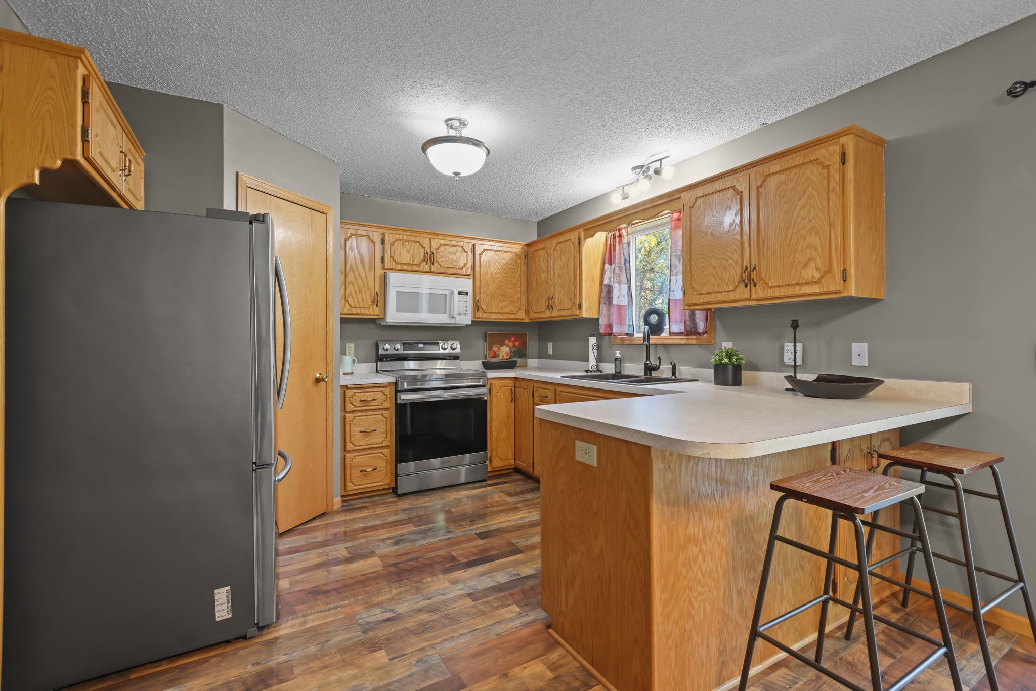 main property photo 17