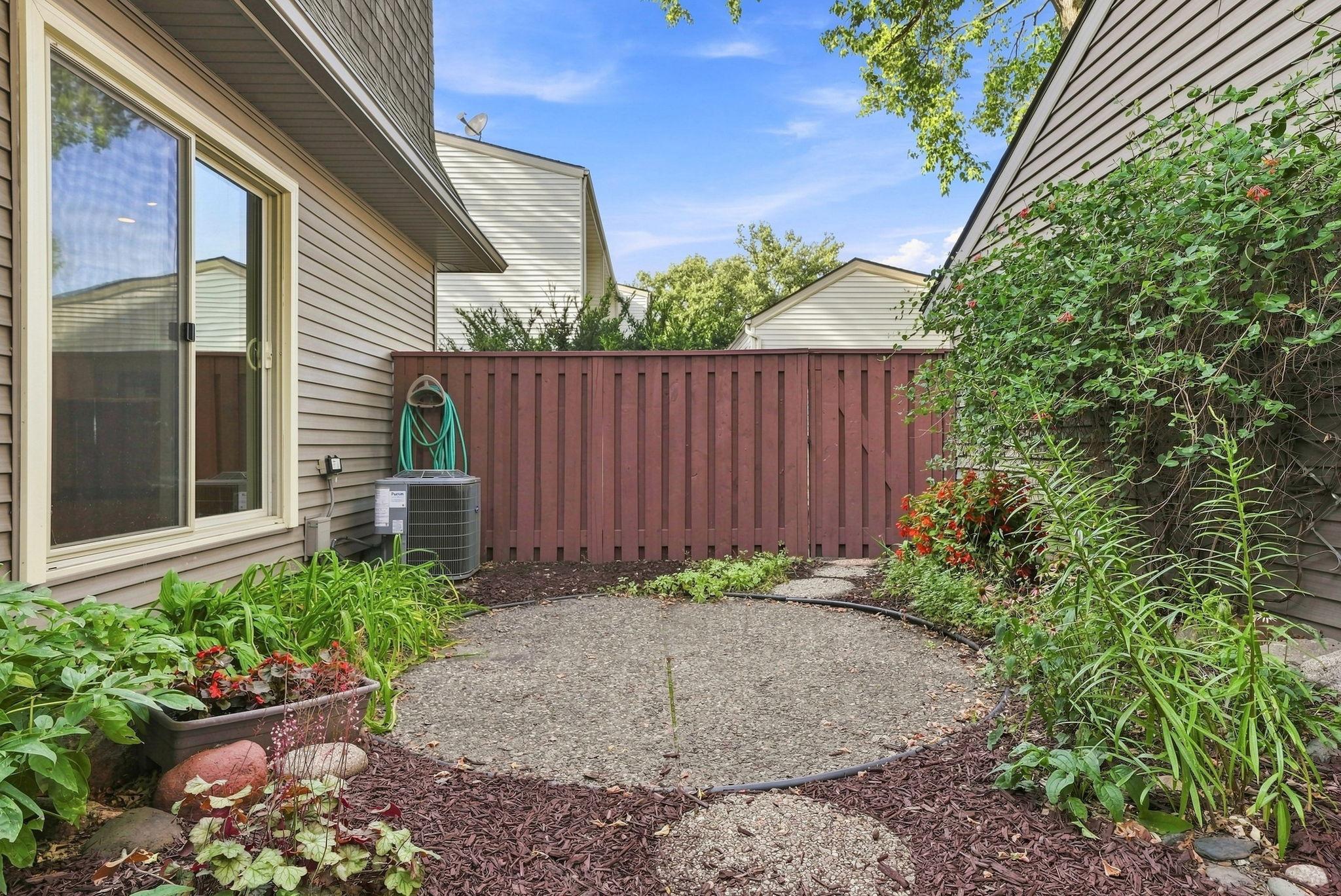 main property photo 66