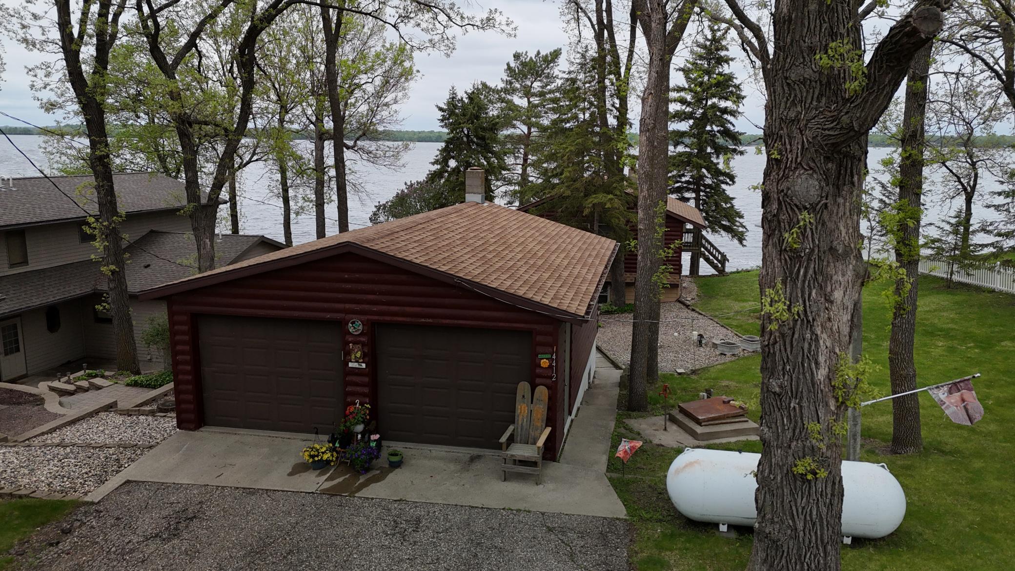 main property photo 40