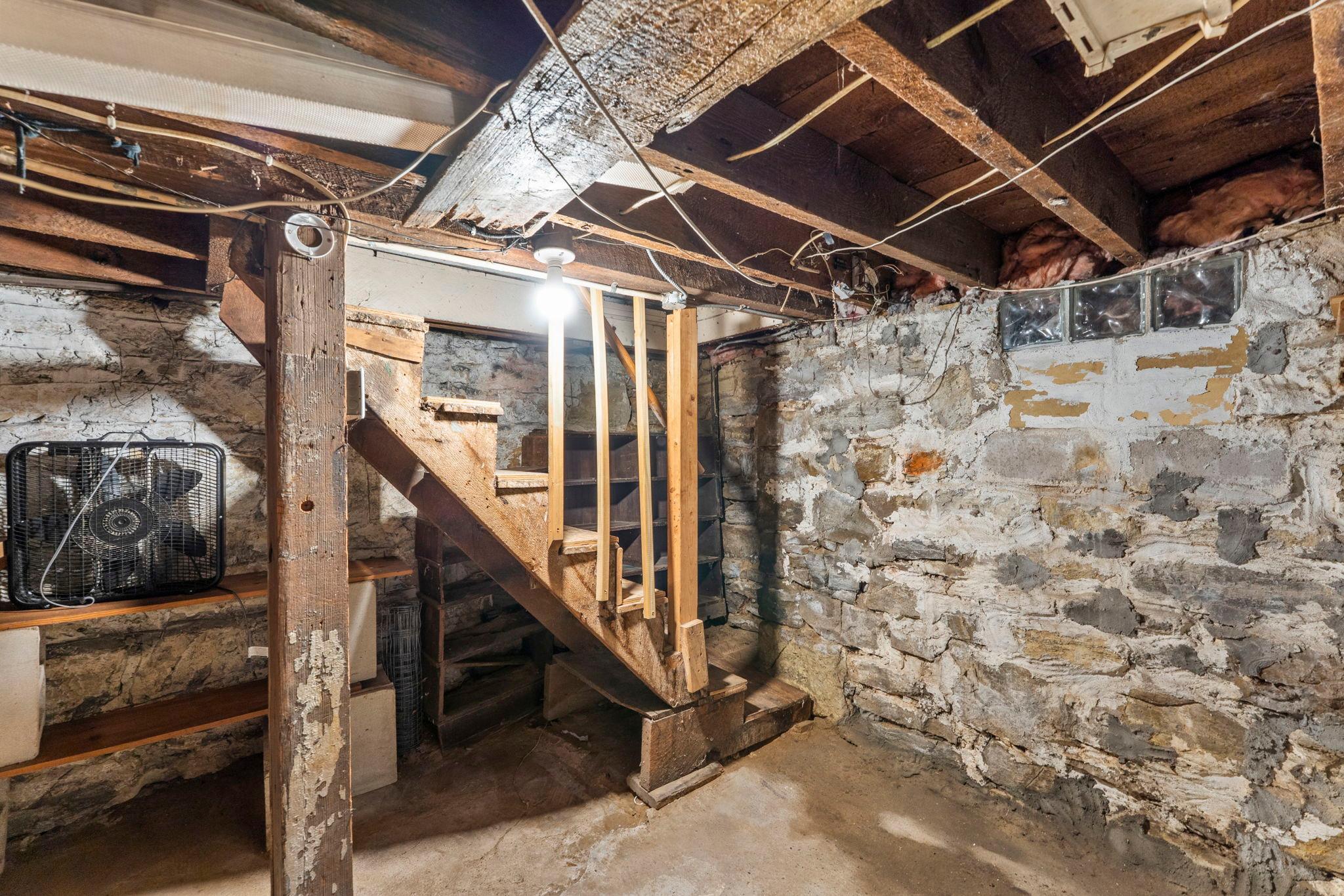 main property photo 41
