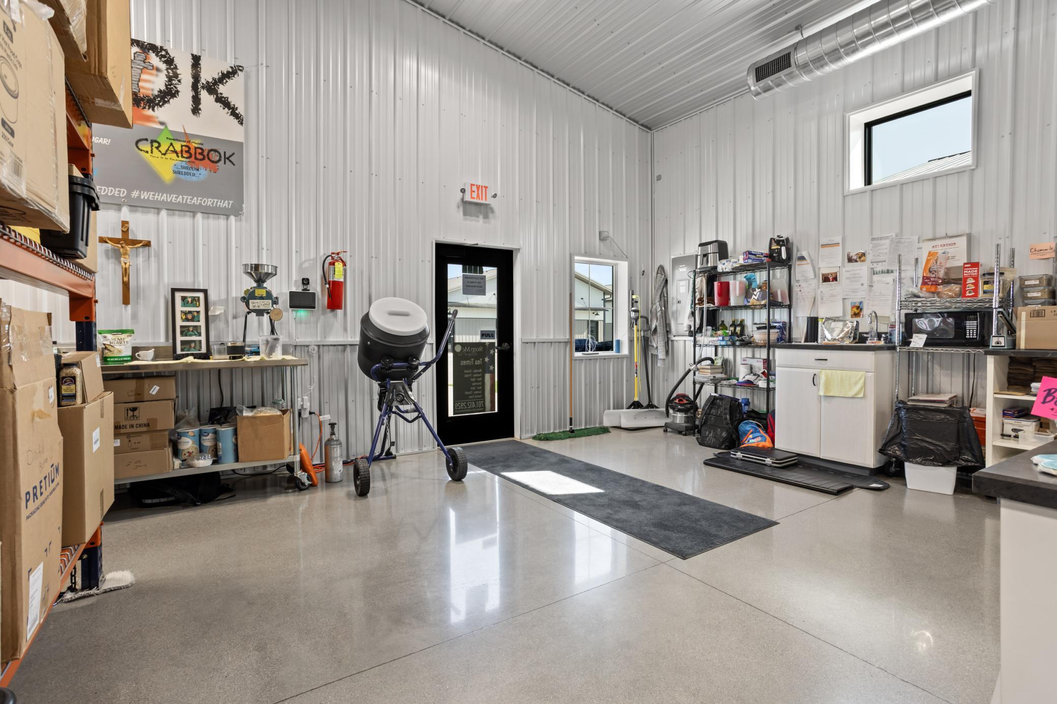 main property photo 12