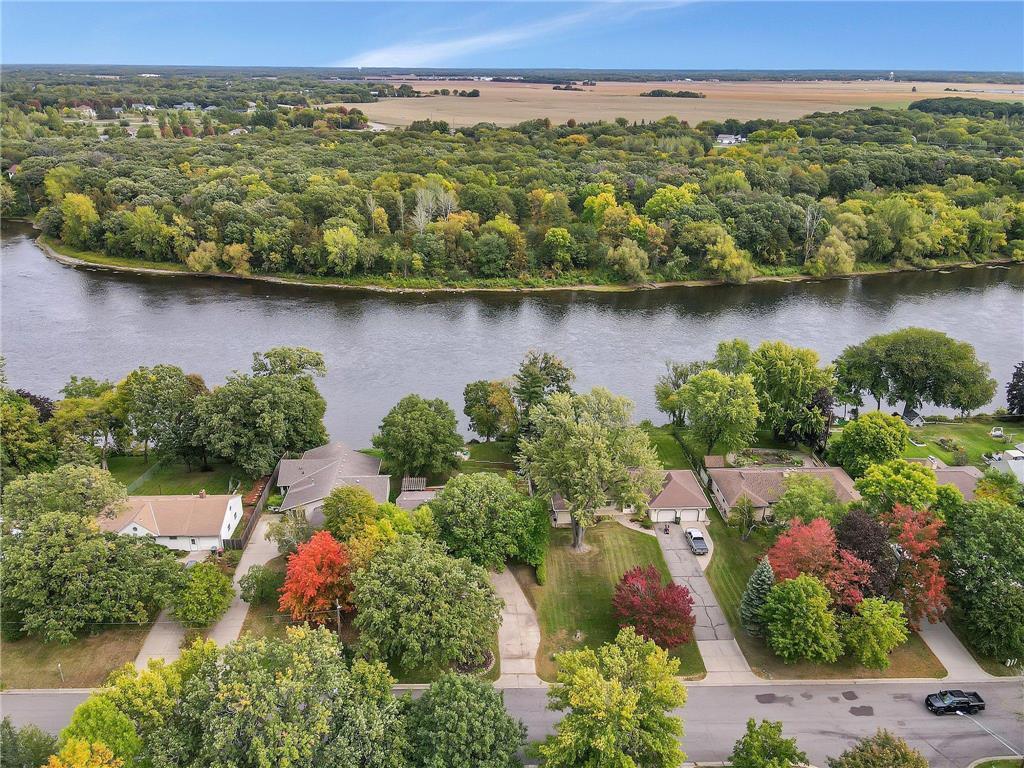 main property photo 39
