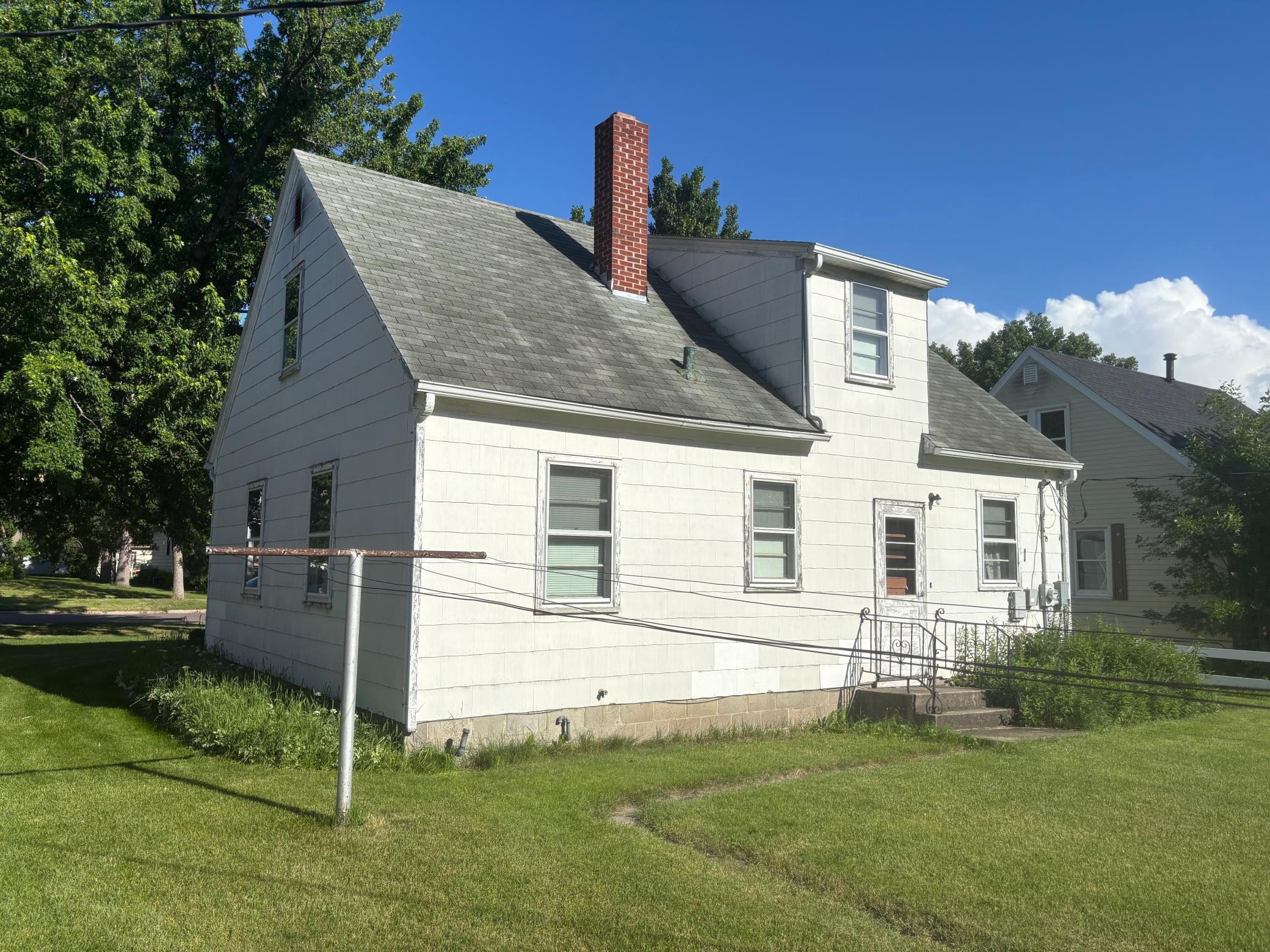 main property photo 3