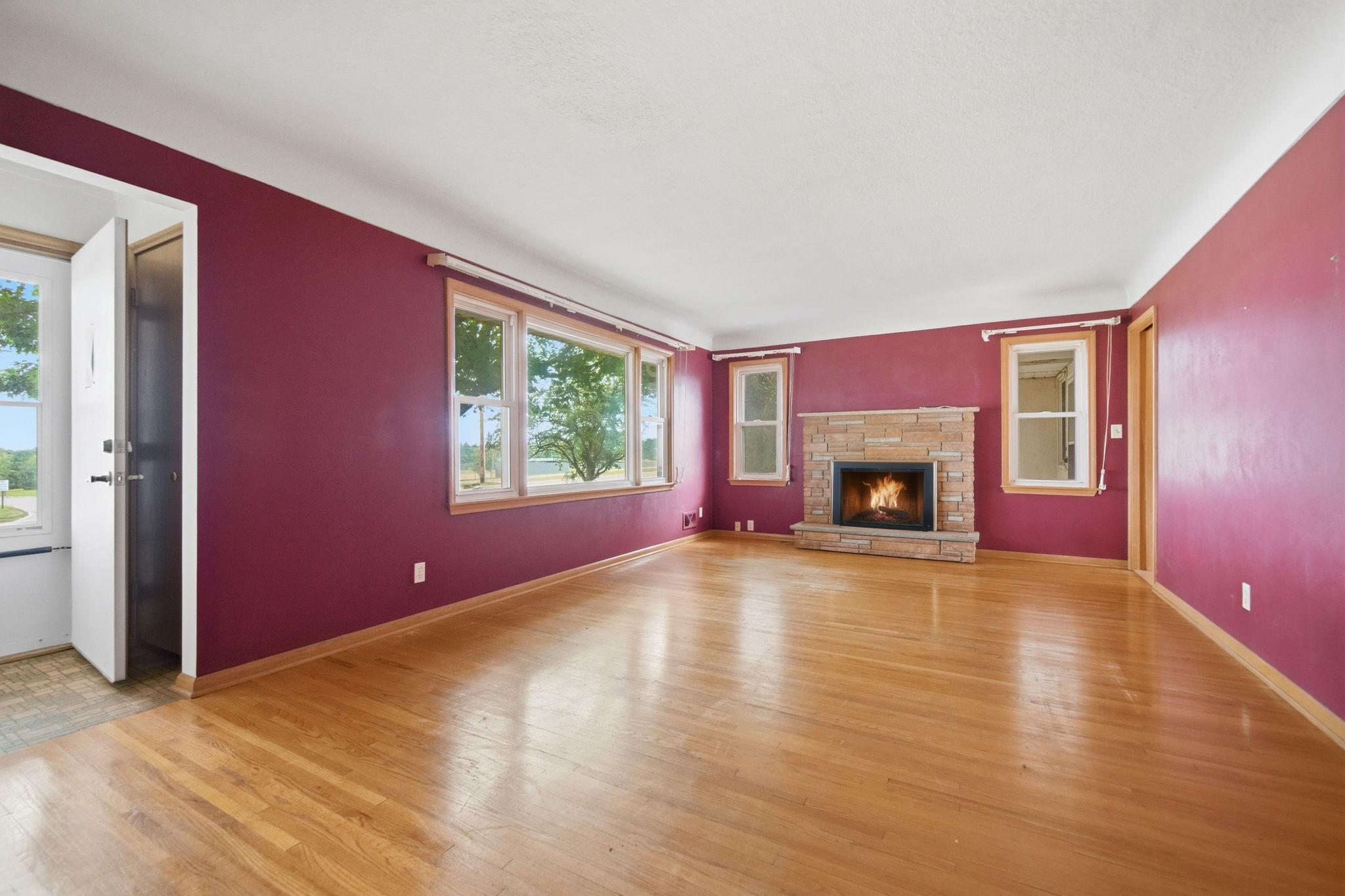 main property photo 5
