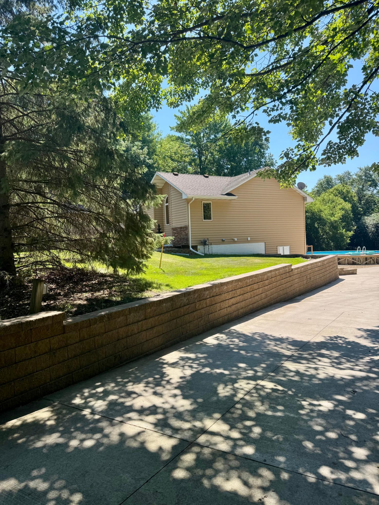 main property photo 43