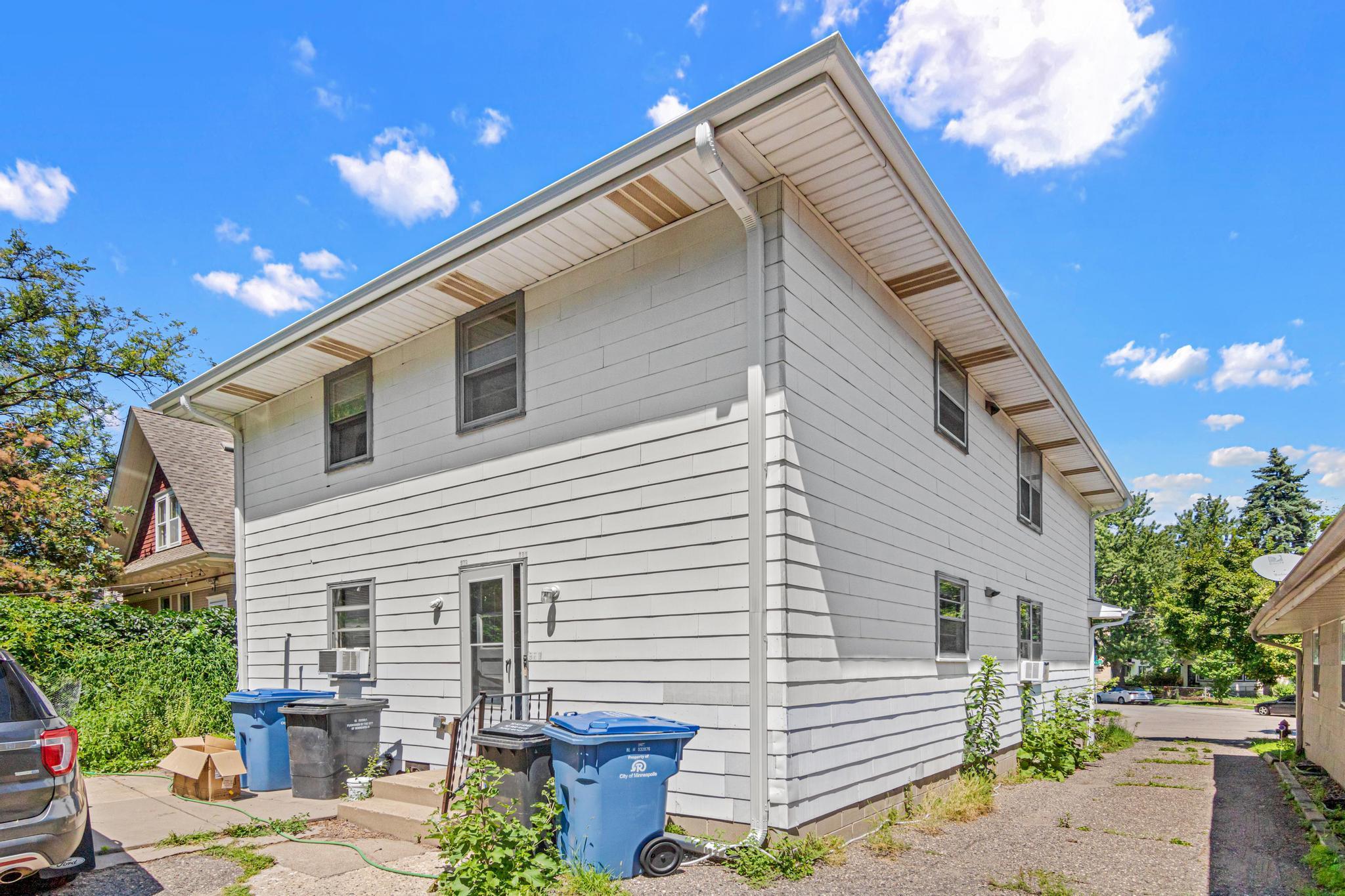 main property photo 22