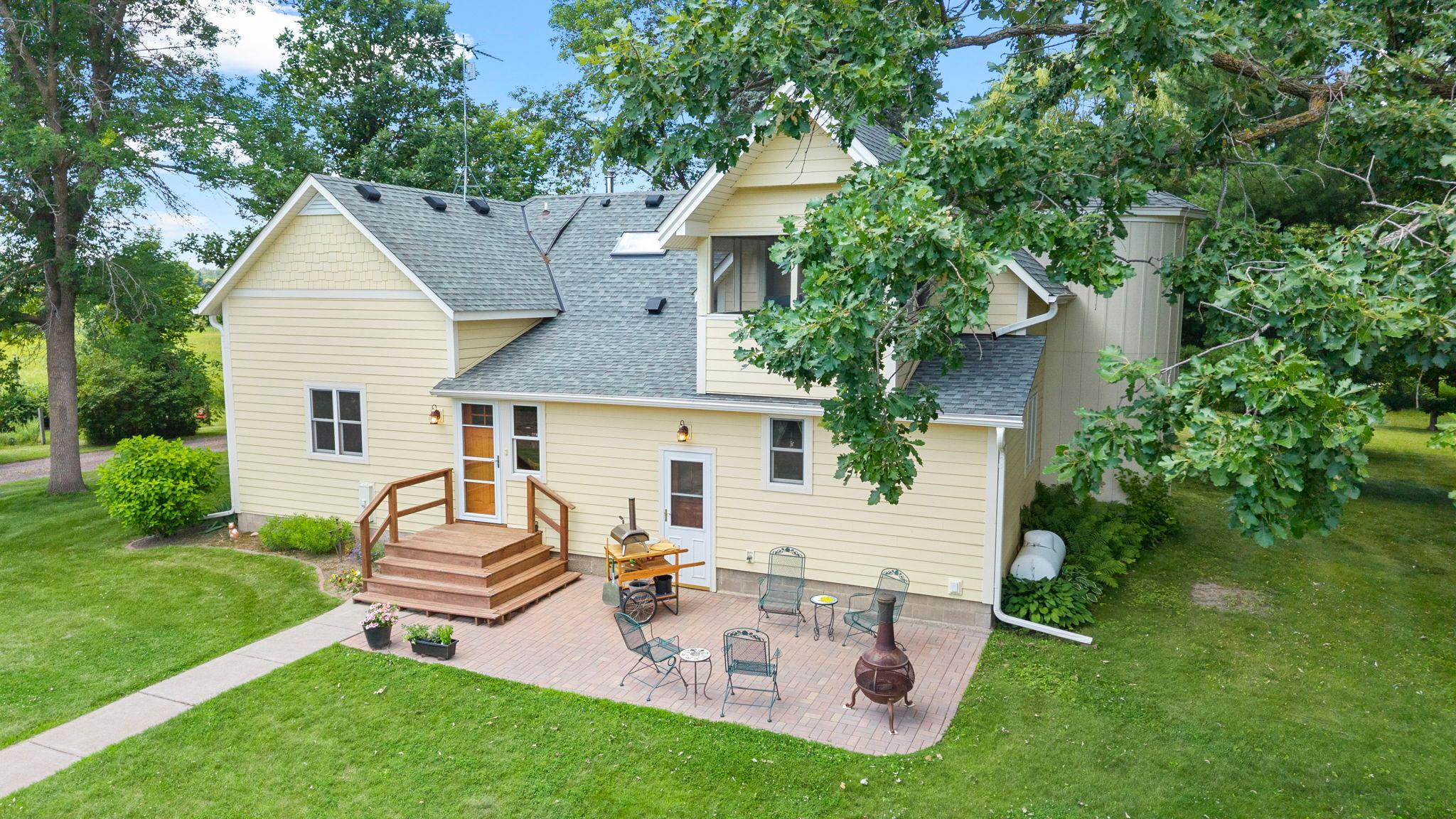 main property photo 4