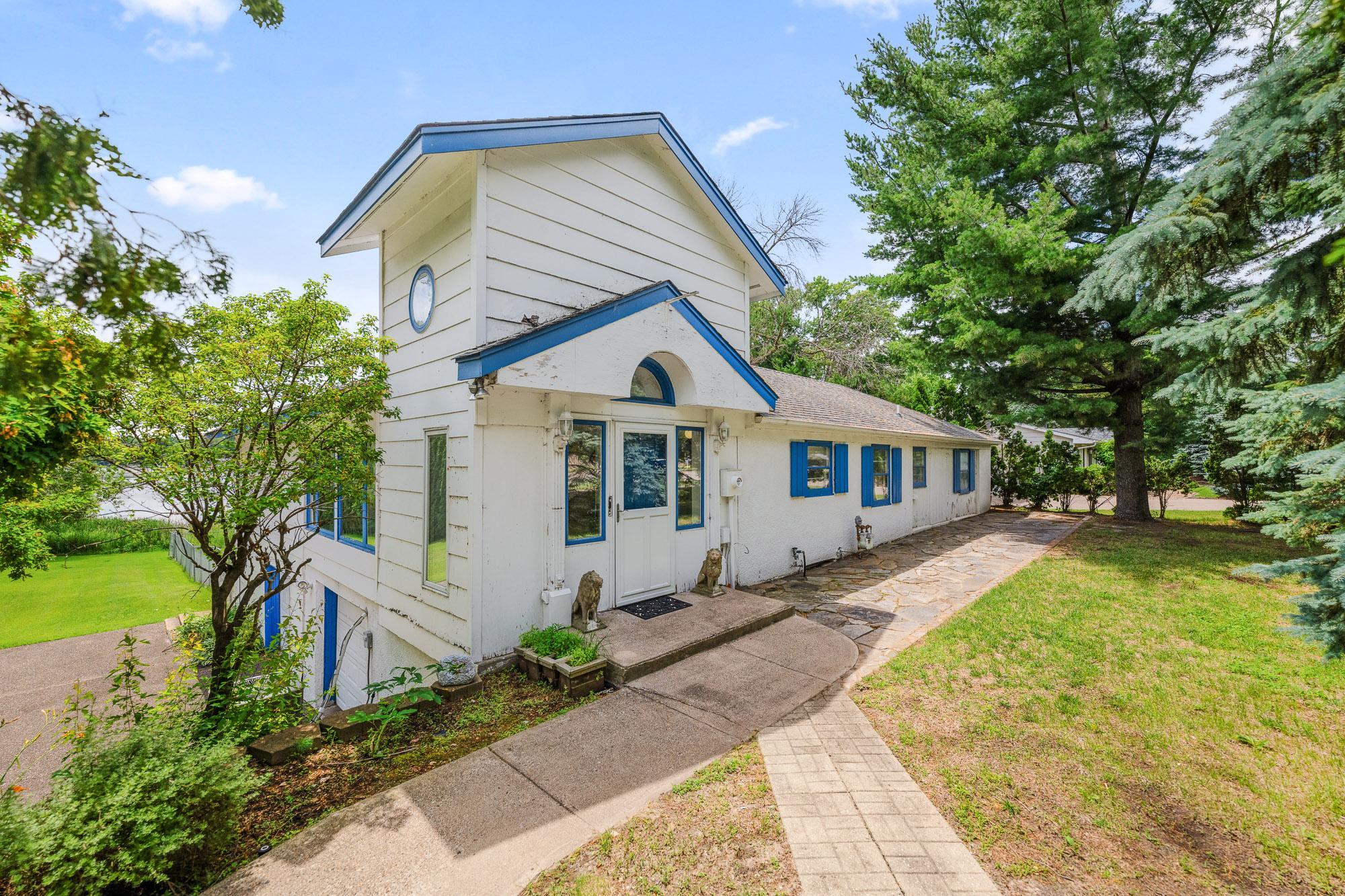 main property photo 40