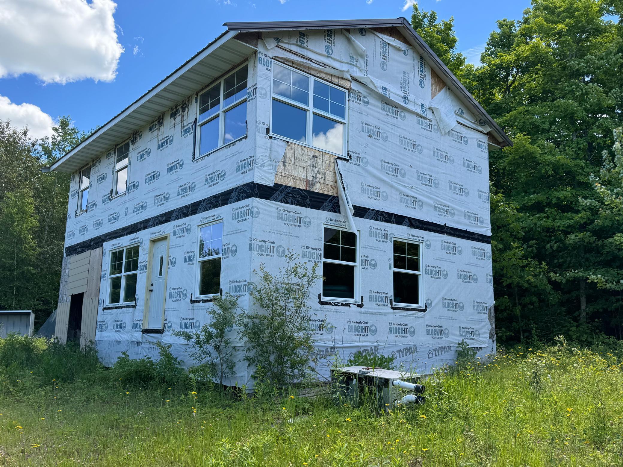 main property photo 11