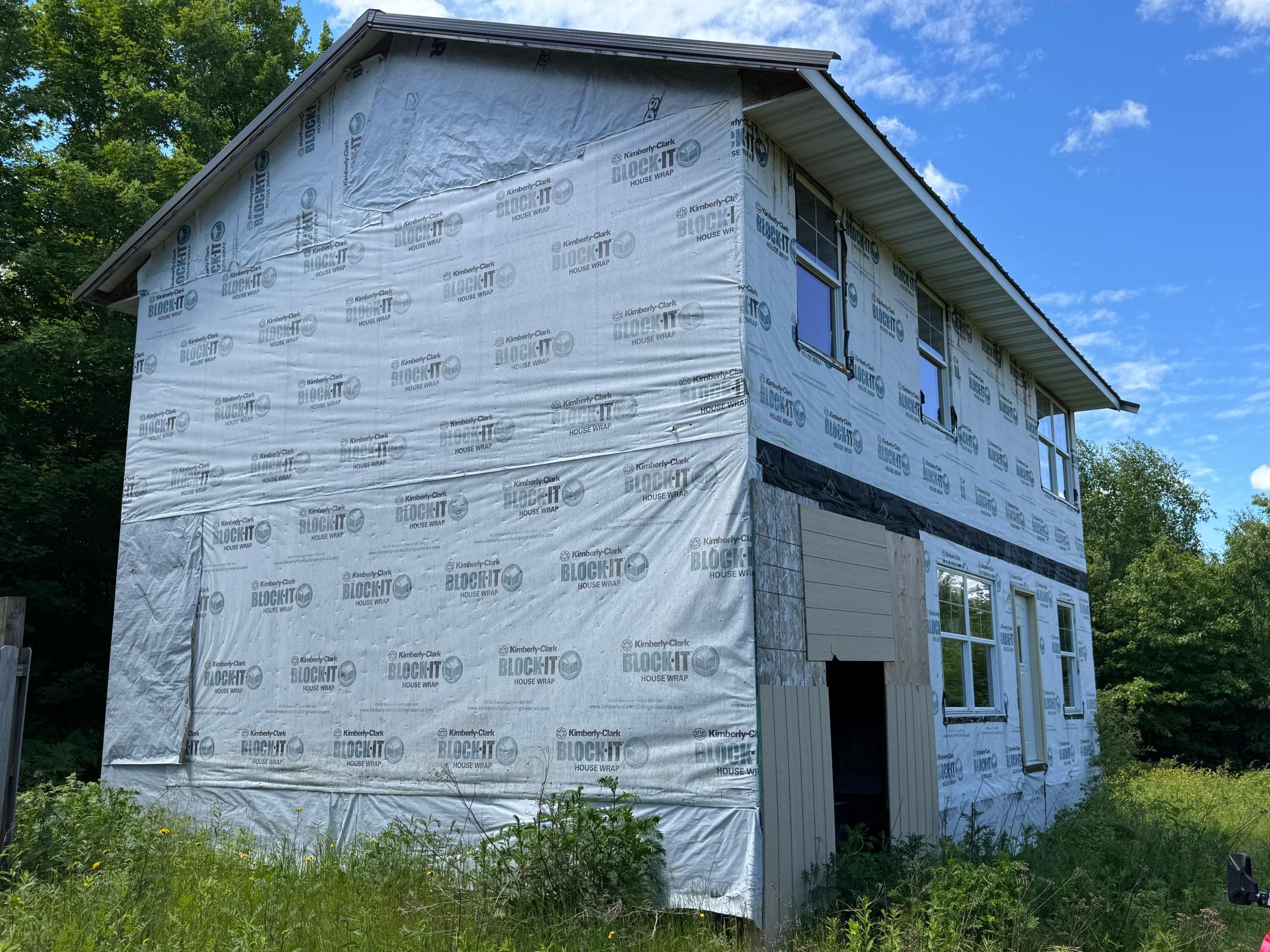 main property photo 12