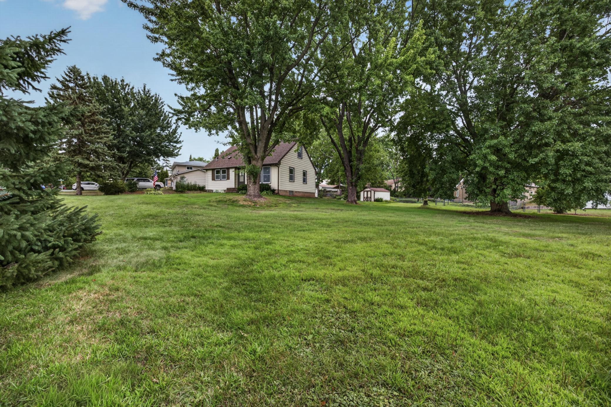 main property photo 36