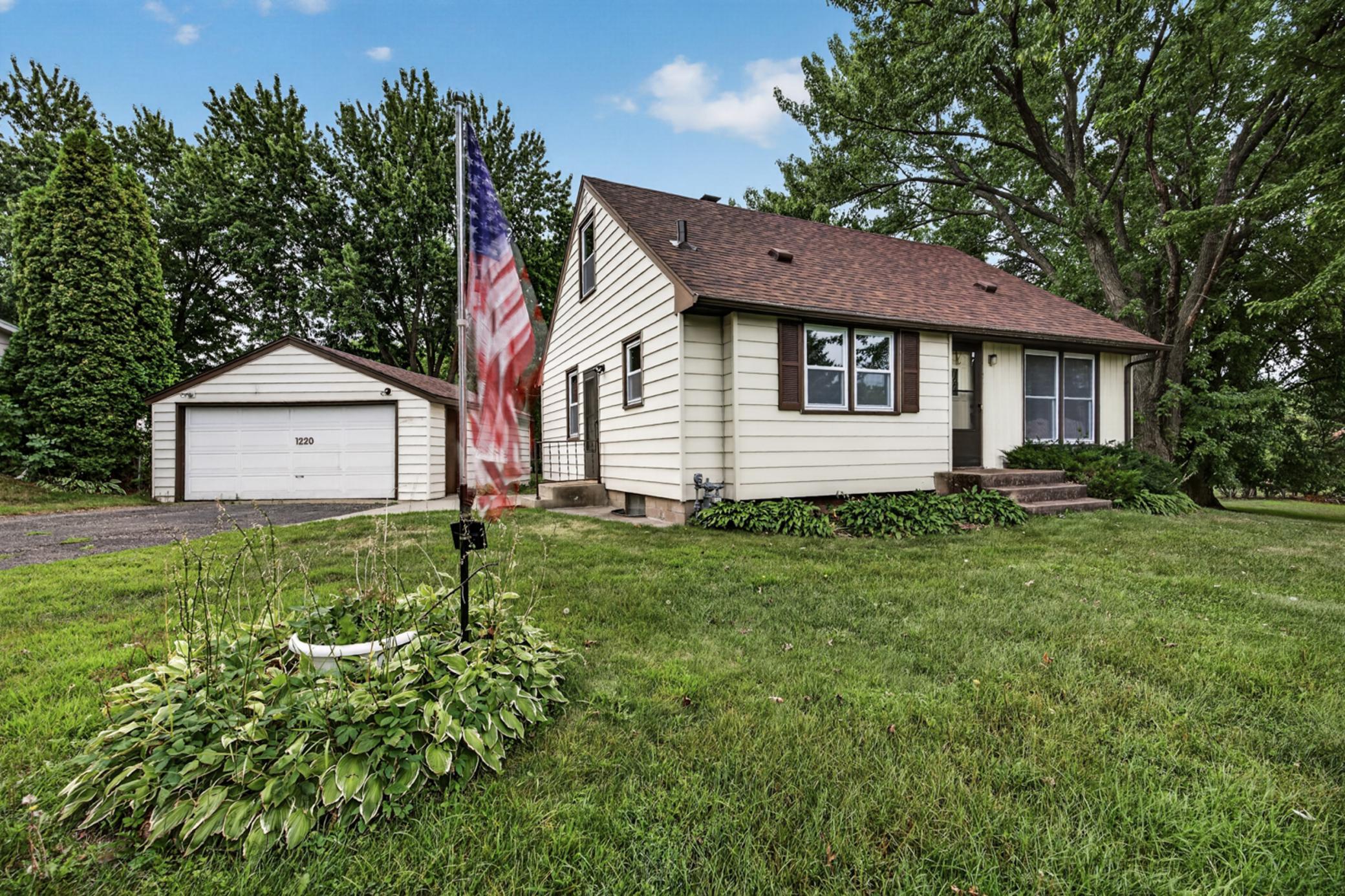 main property photo 43