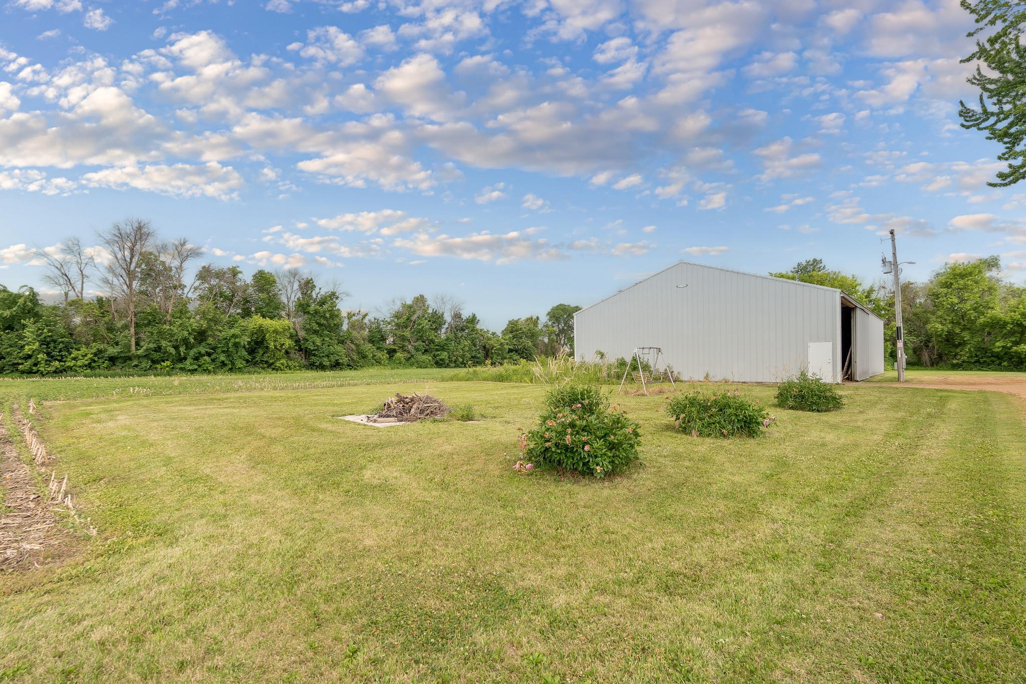 main property photo 32