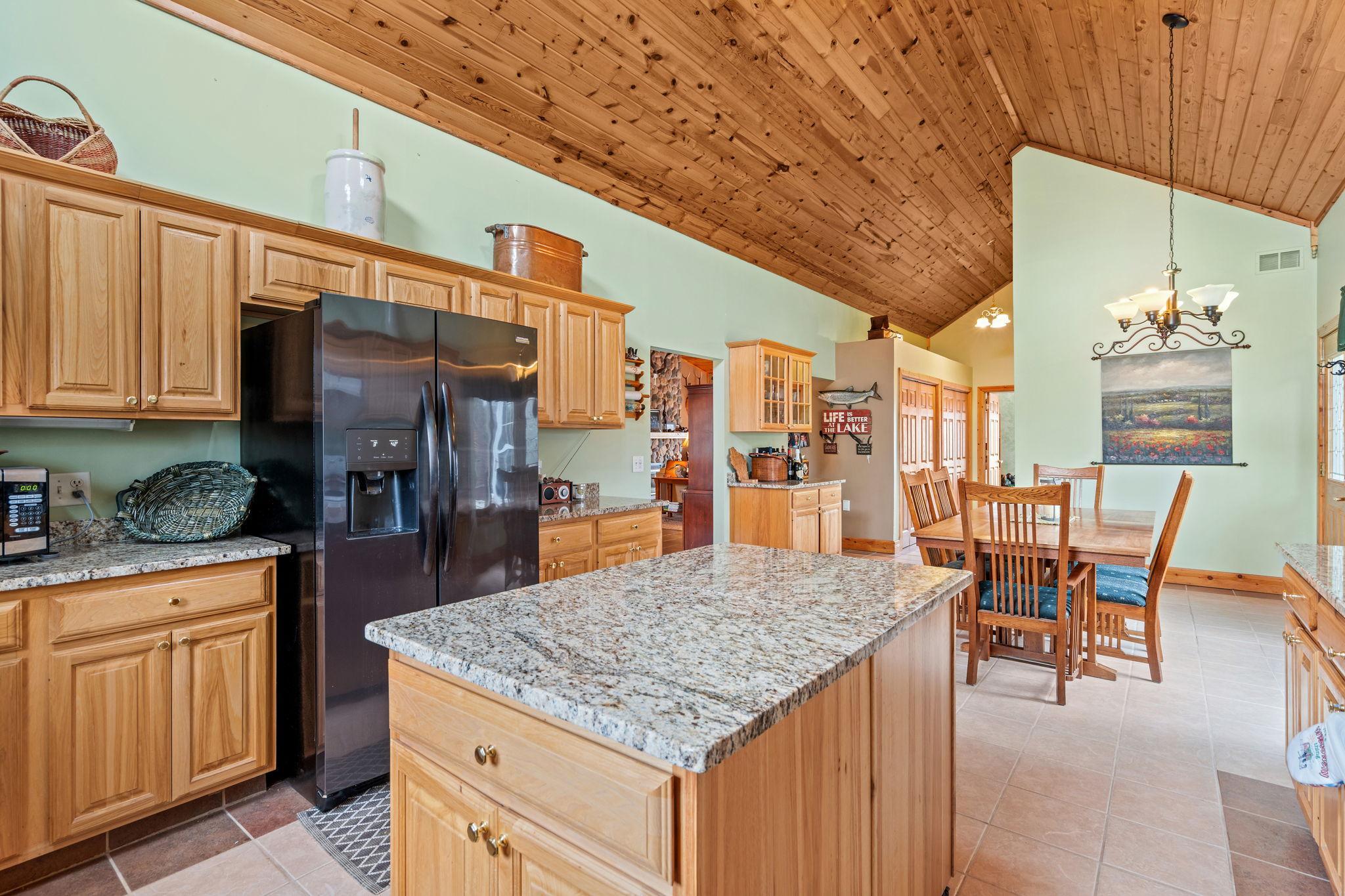 main property photo 17