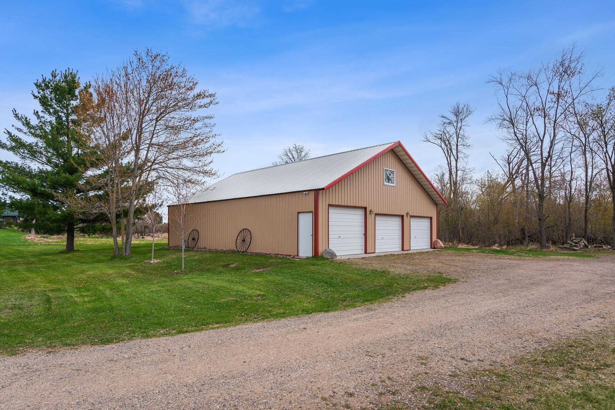 main property photo 45