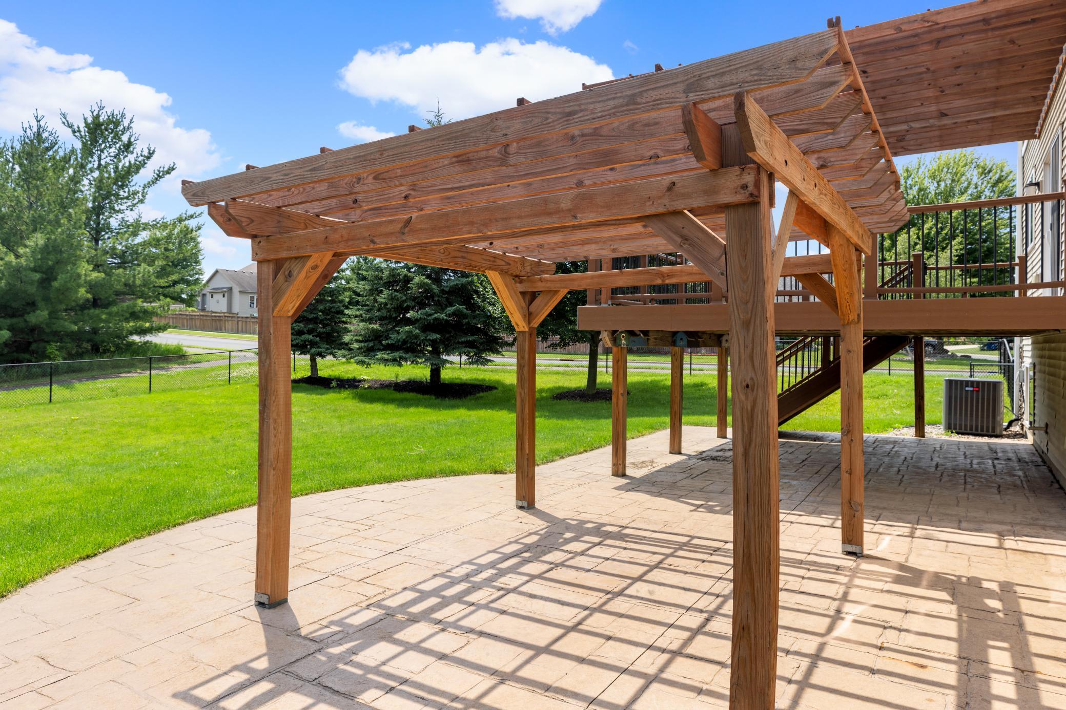 main property photo 11
