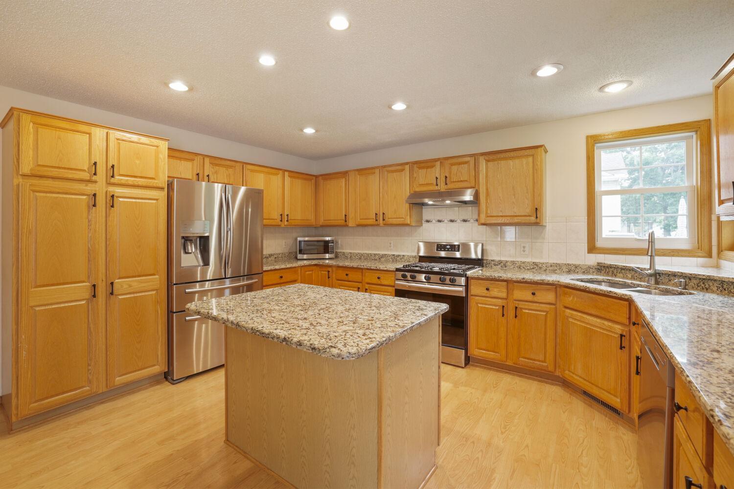 main property photo 13