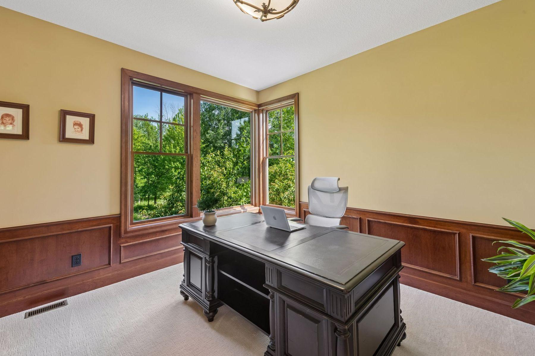 main property photo 28