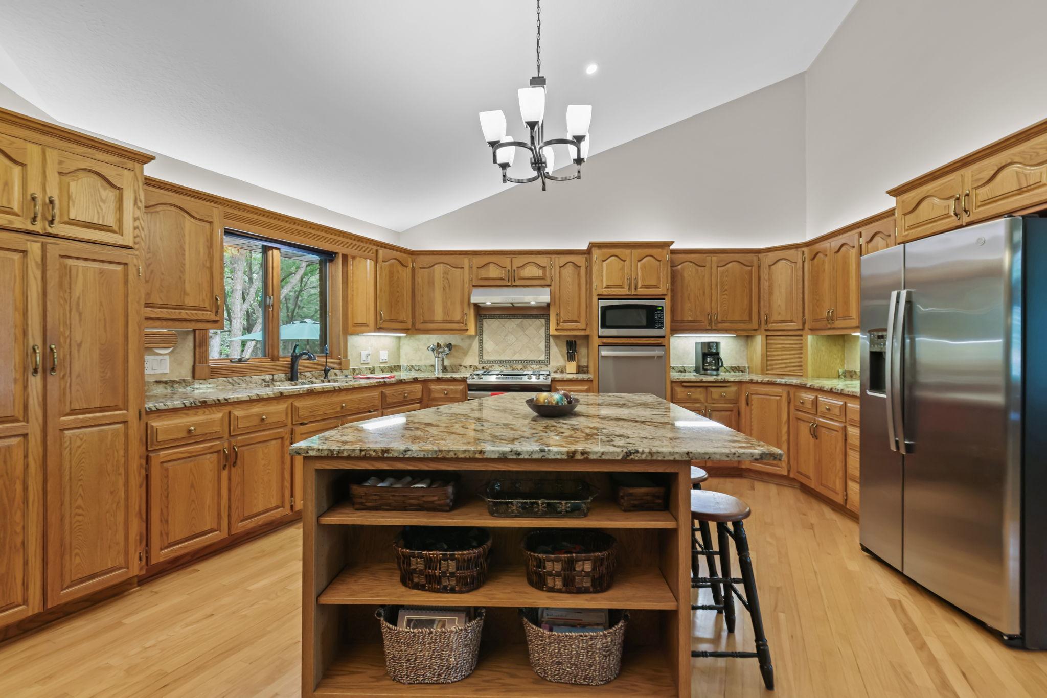 main property photo 14