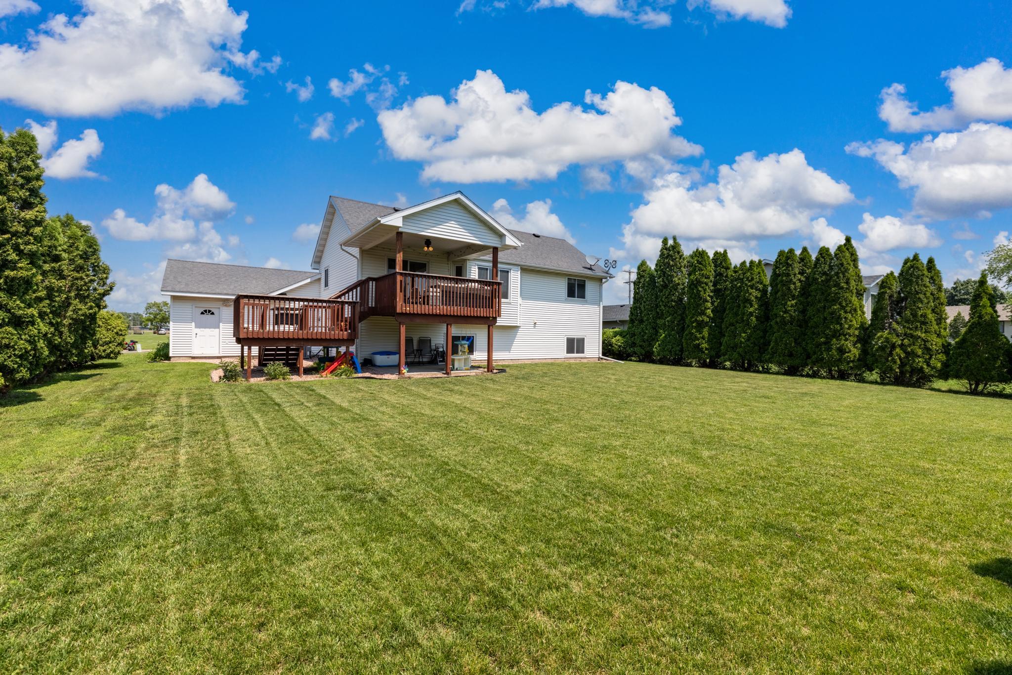 main property photo 24