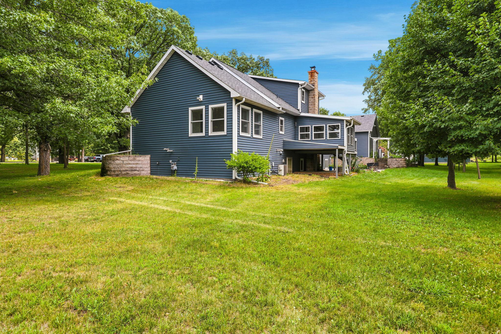 main property photo 5