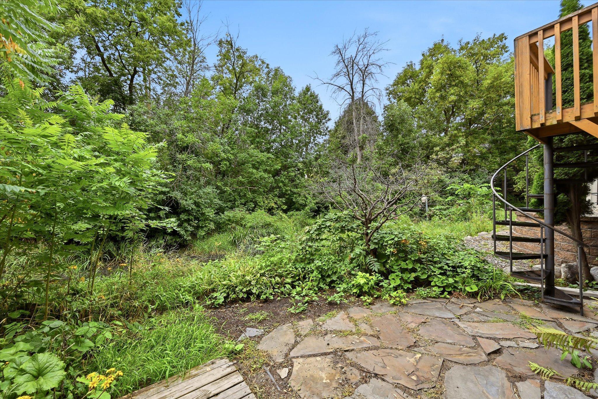 main property photo 45