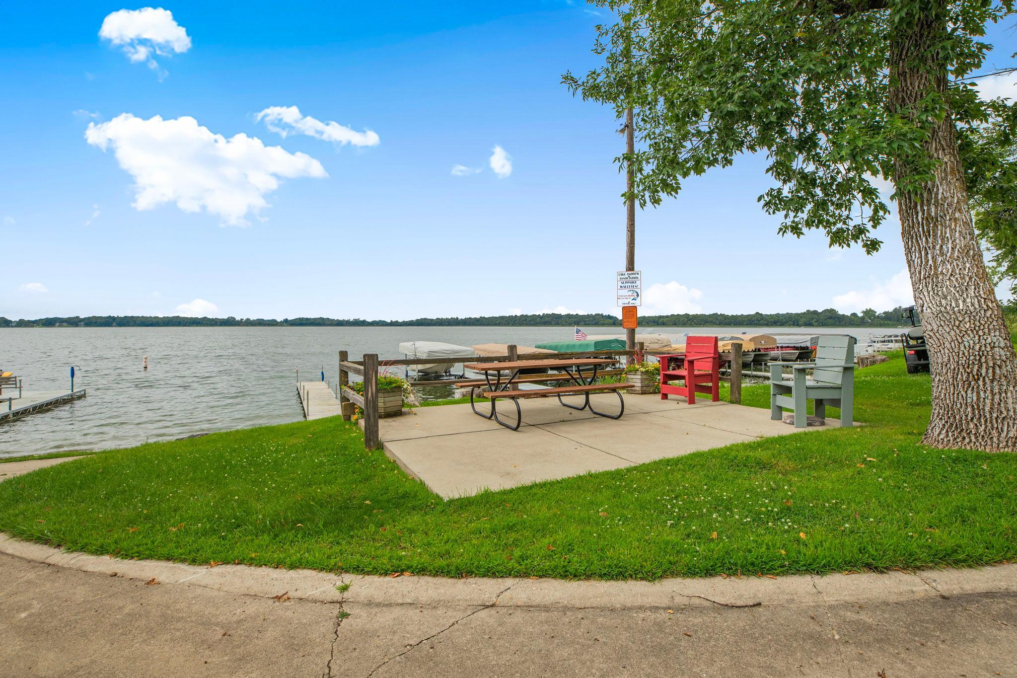 main property photo 7