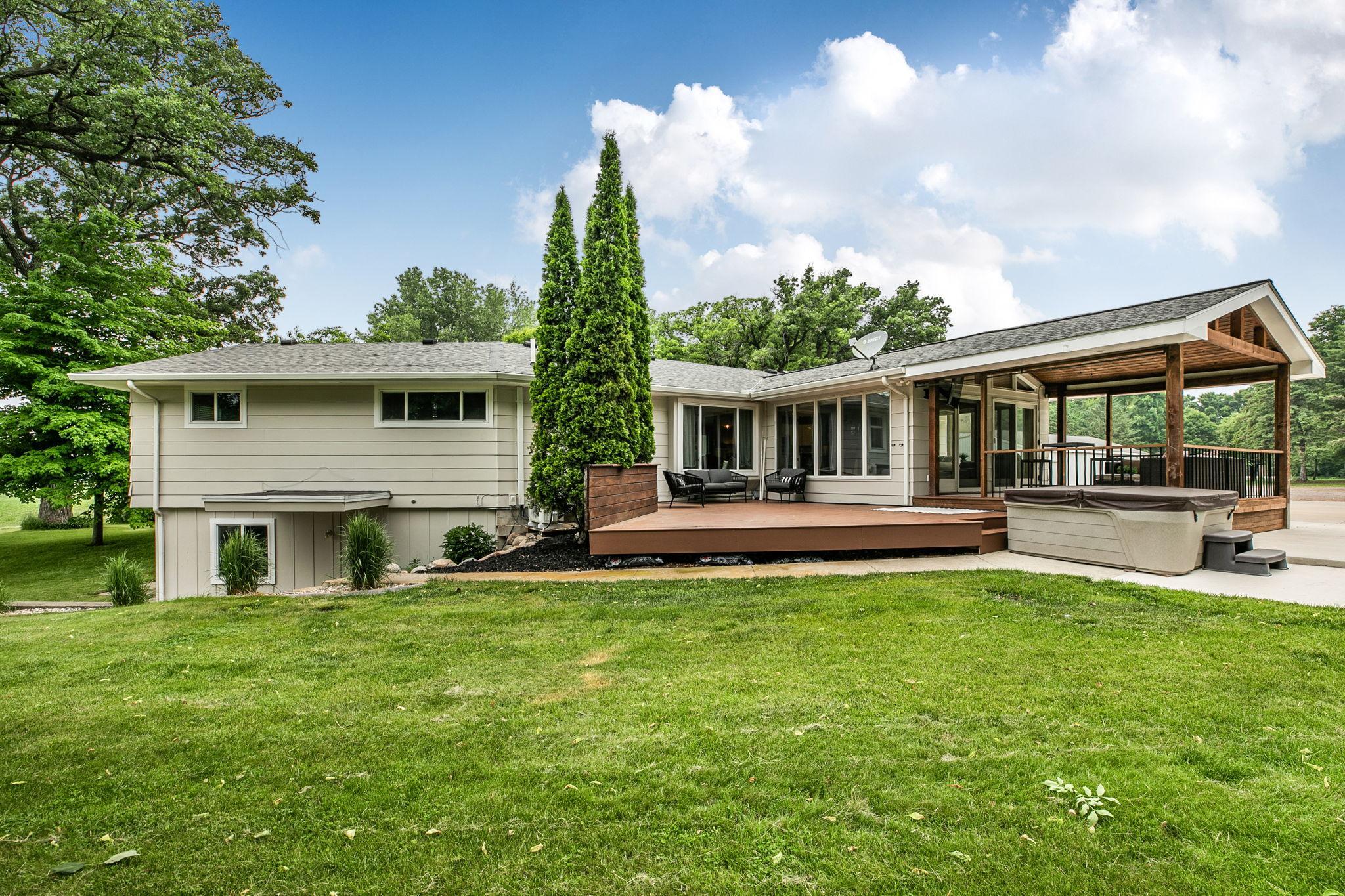 main property photo 7