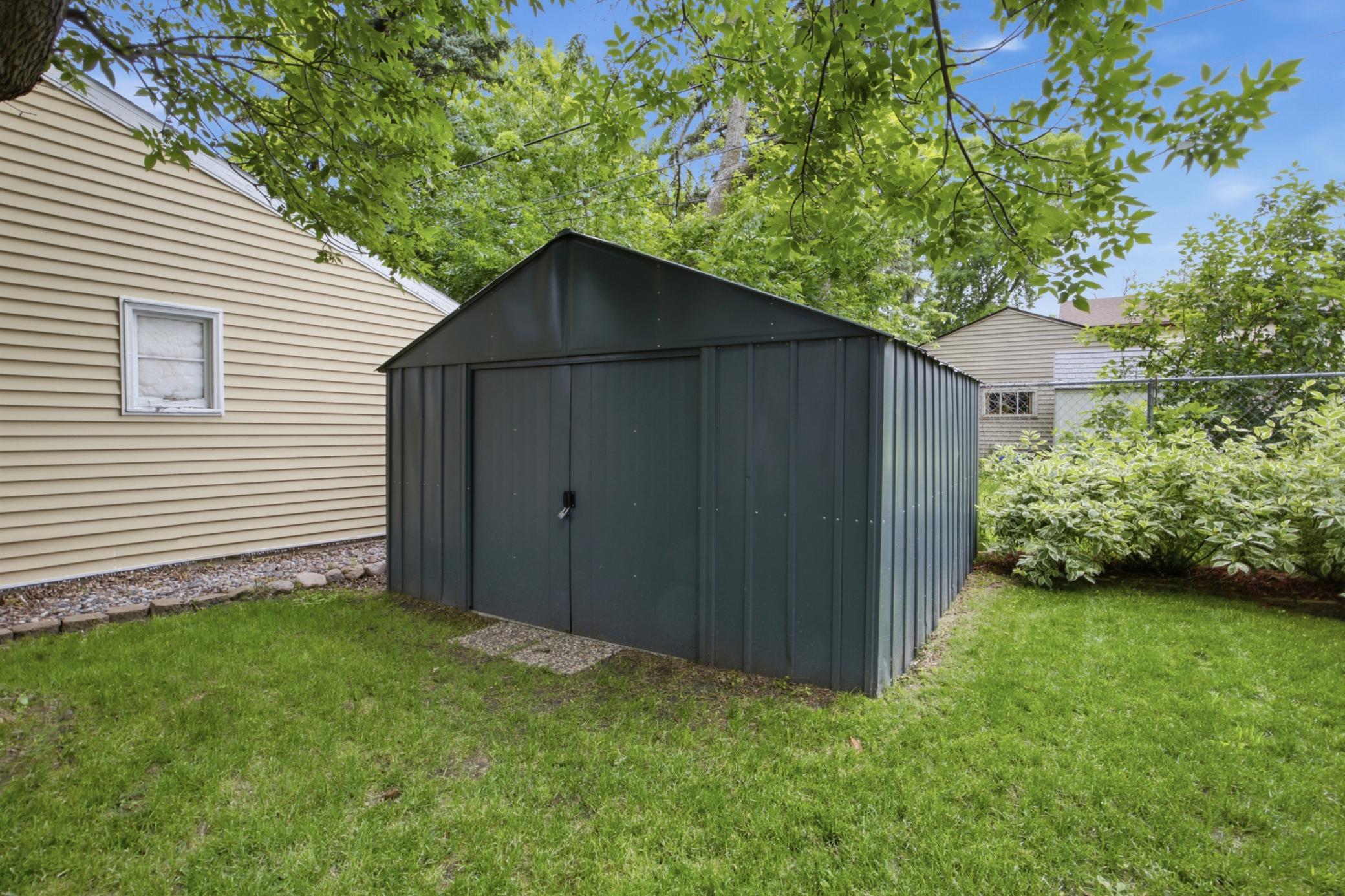 main property photo 29