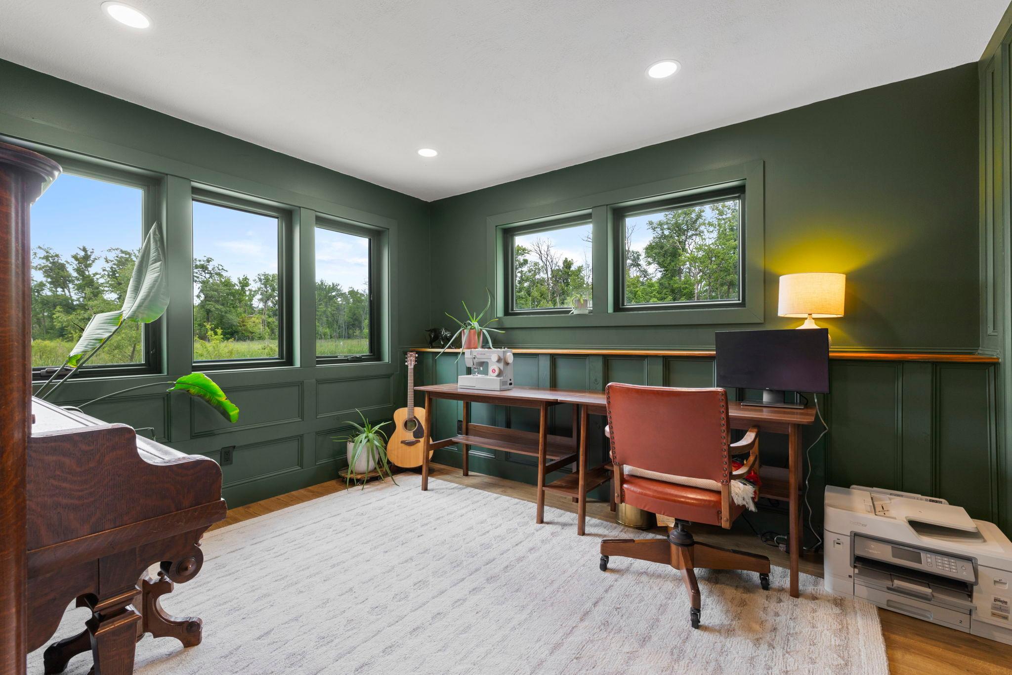 main property photo 13
