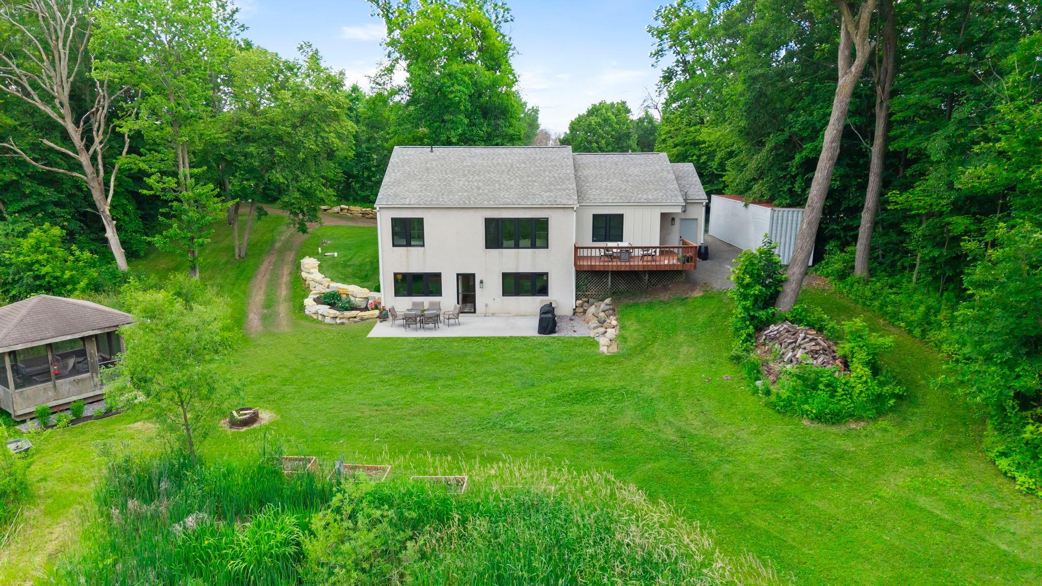 main property photo 23