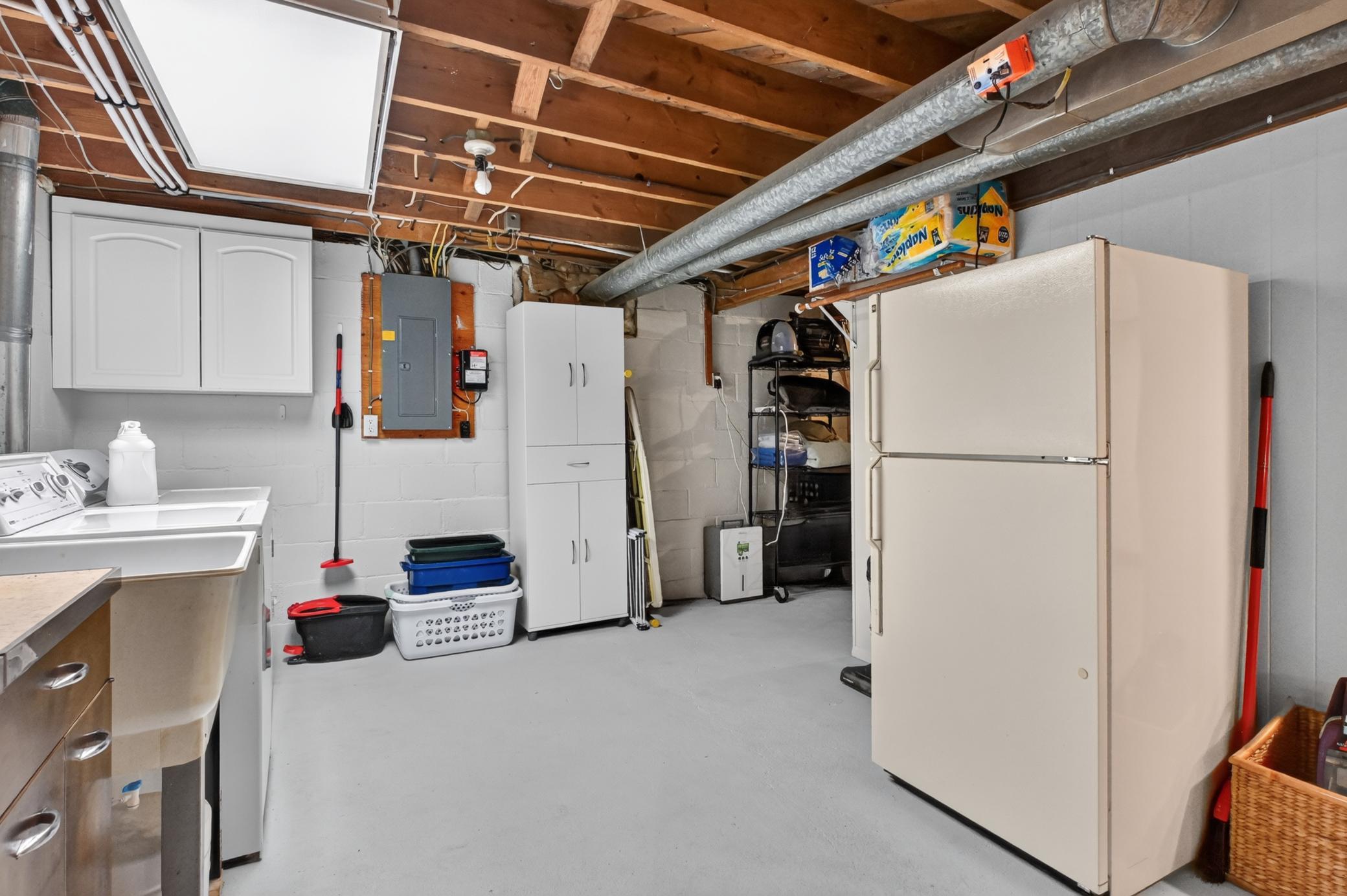 main property photo 54