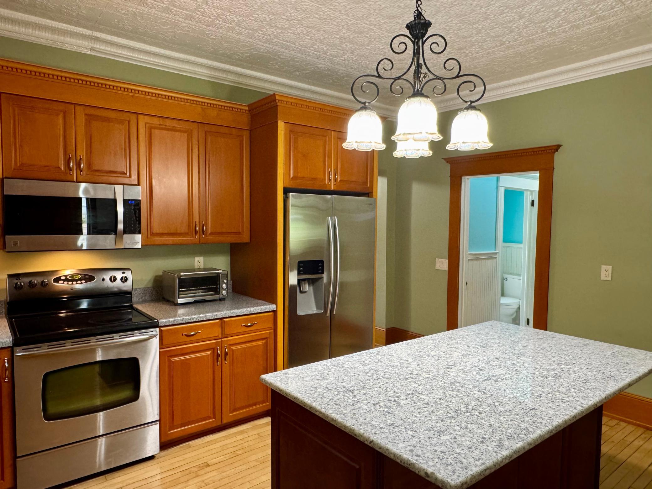 main property photo 20