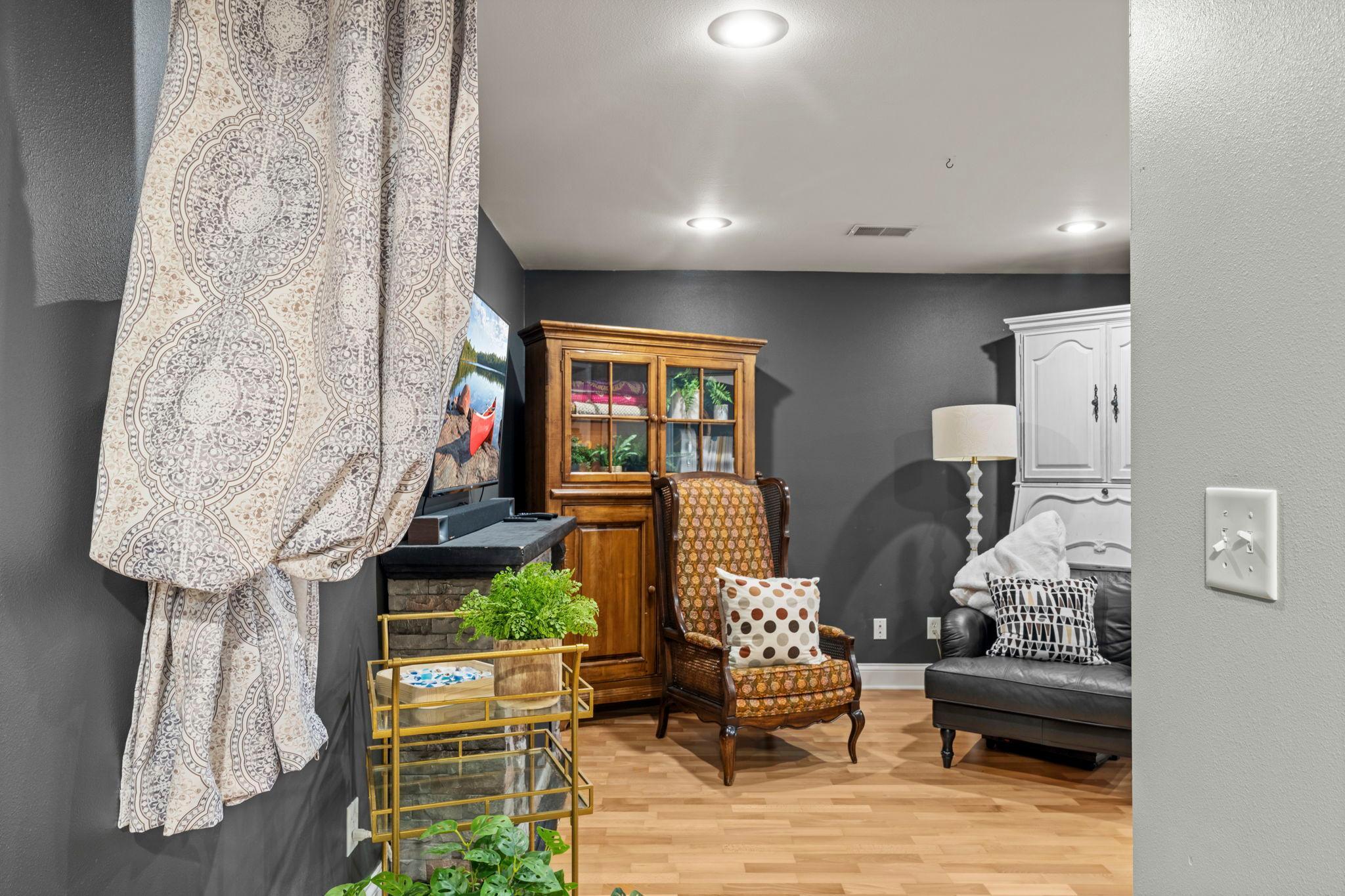 main property photo 88