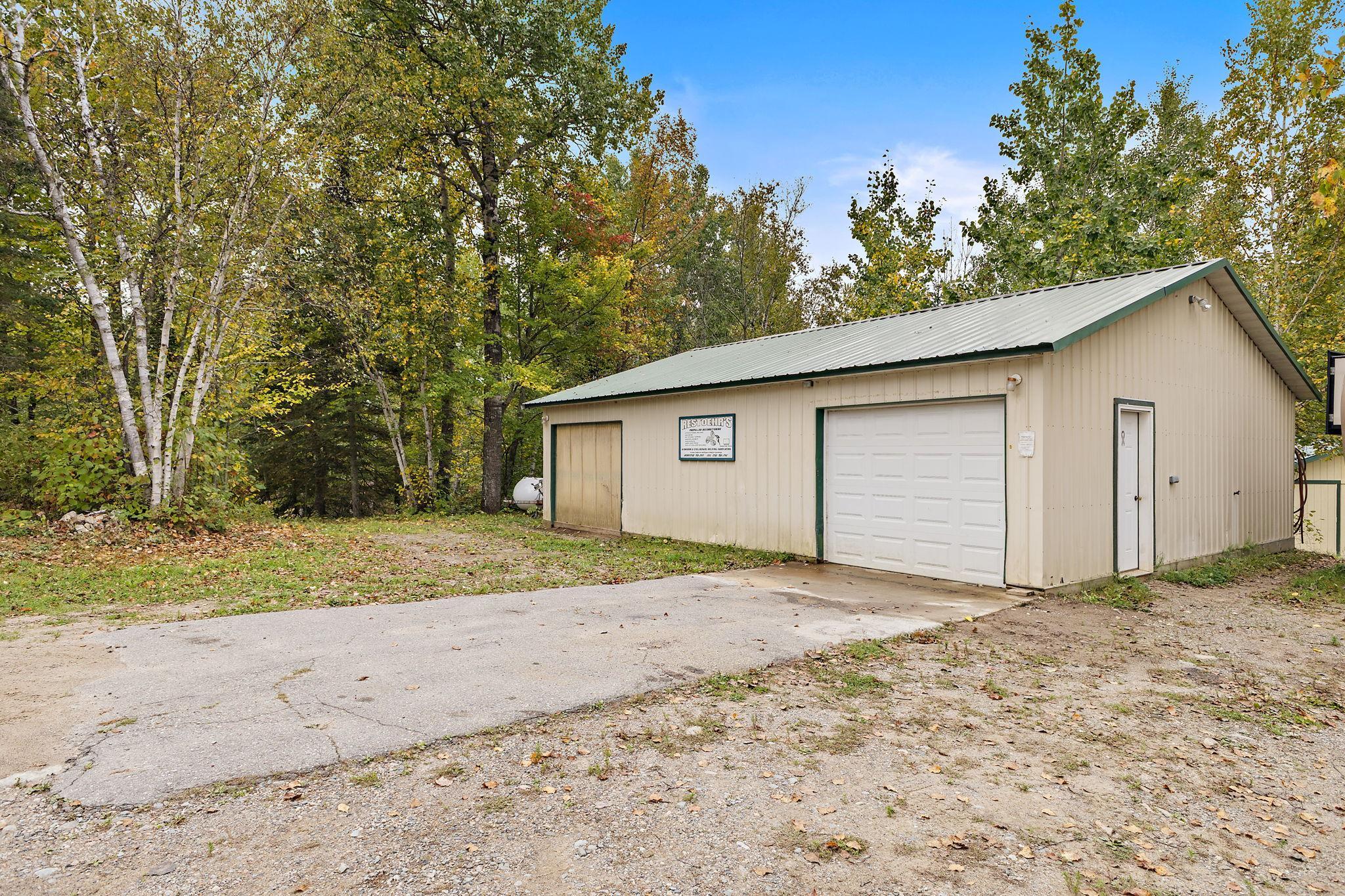 main property photo 50
